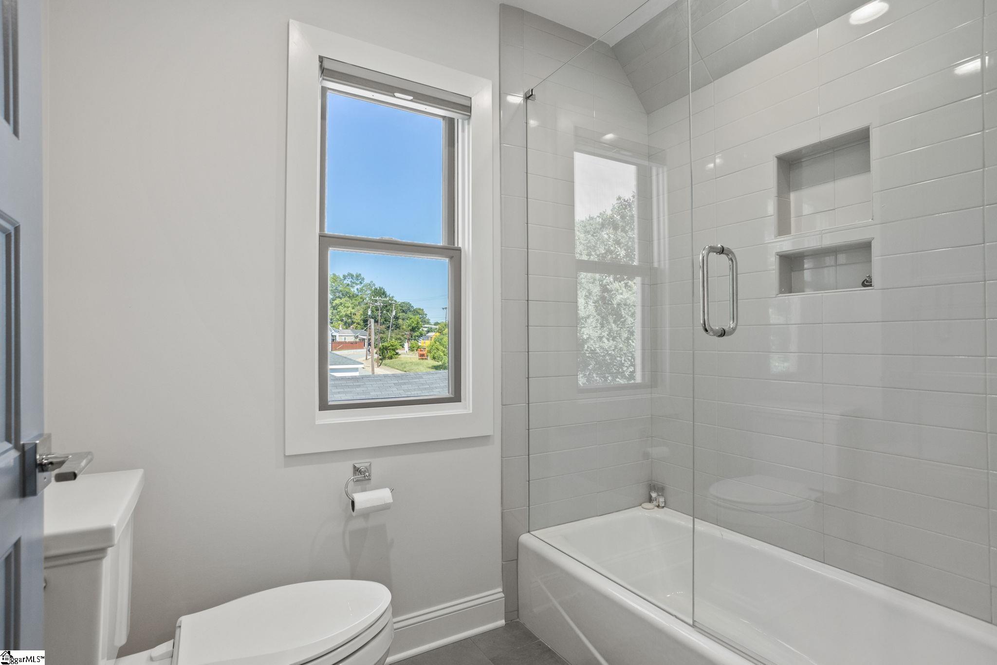 101 Gower Street Property Photo 40