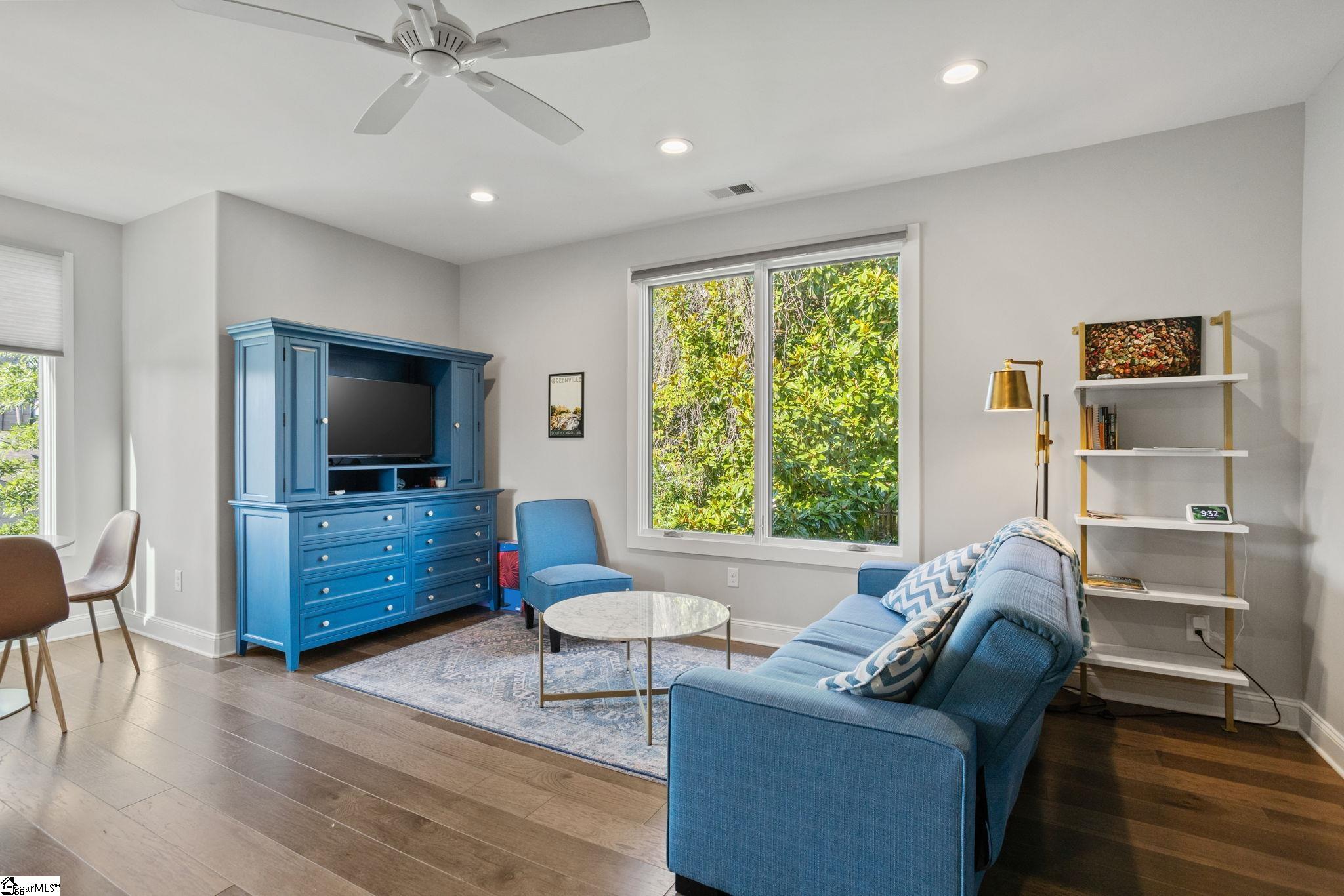 101 Gower Street Property Photo 44