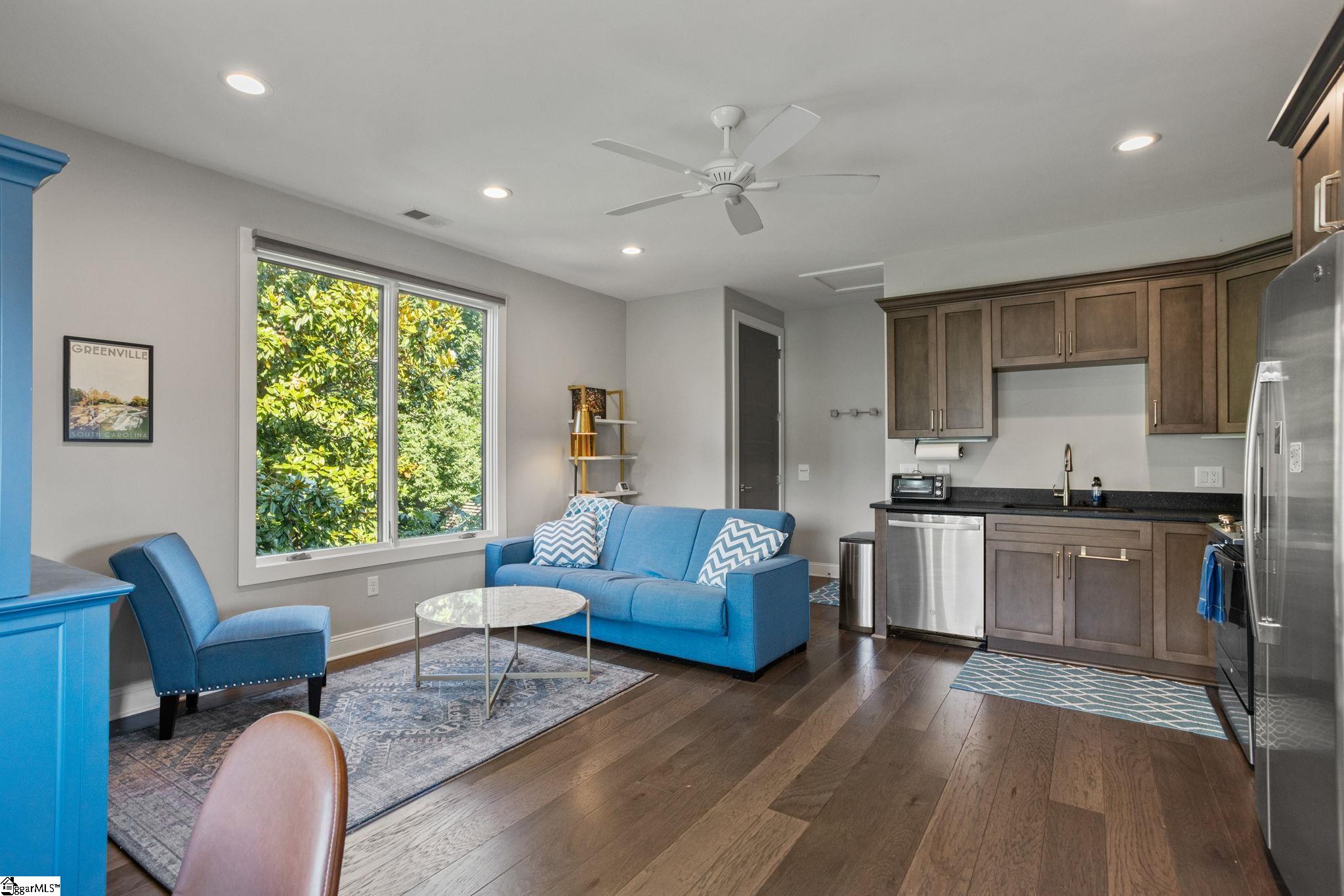 101 Gower Street Property Photo 45