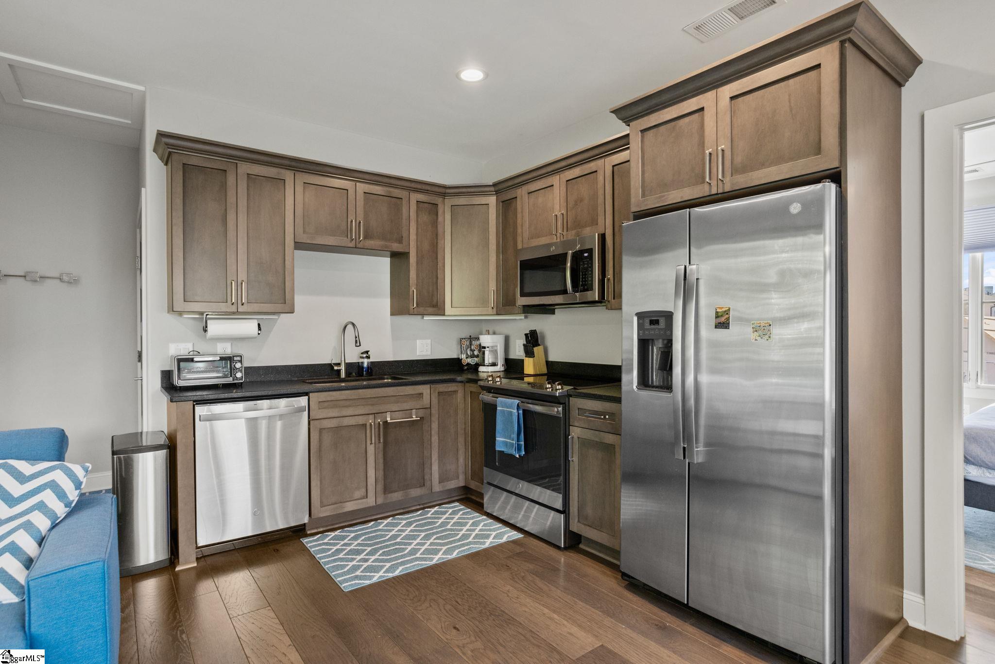 101 Gower Street Property Photo 46