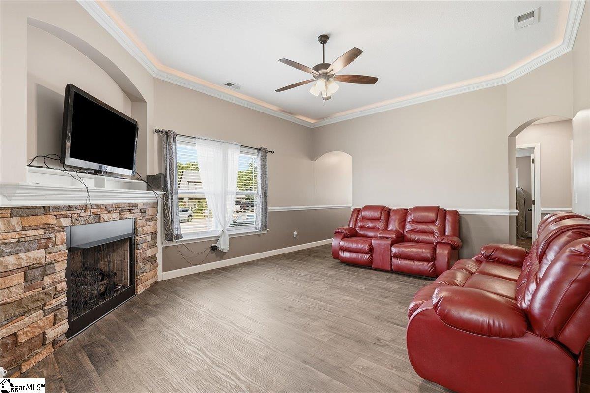 419 Bud Farmer Place Property Photo 6