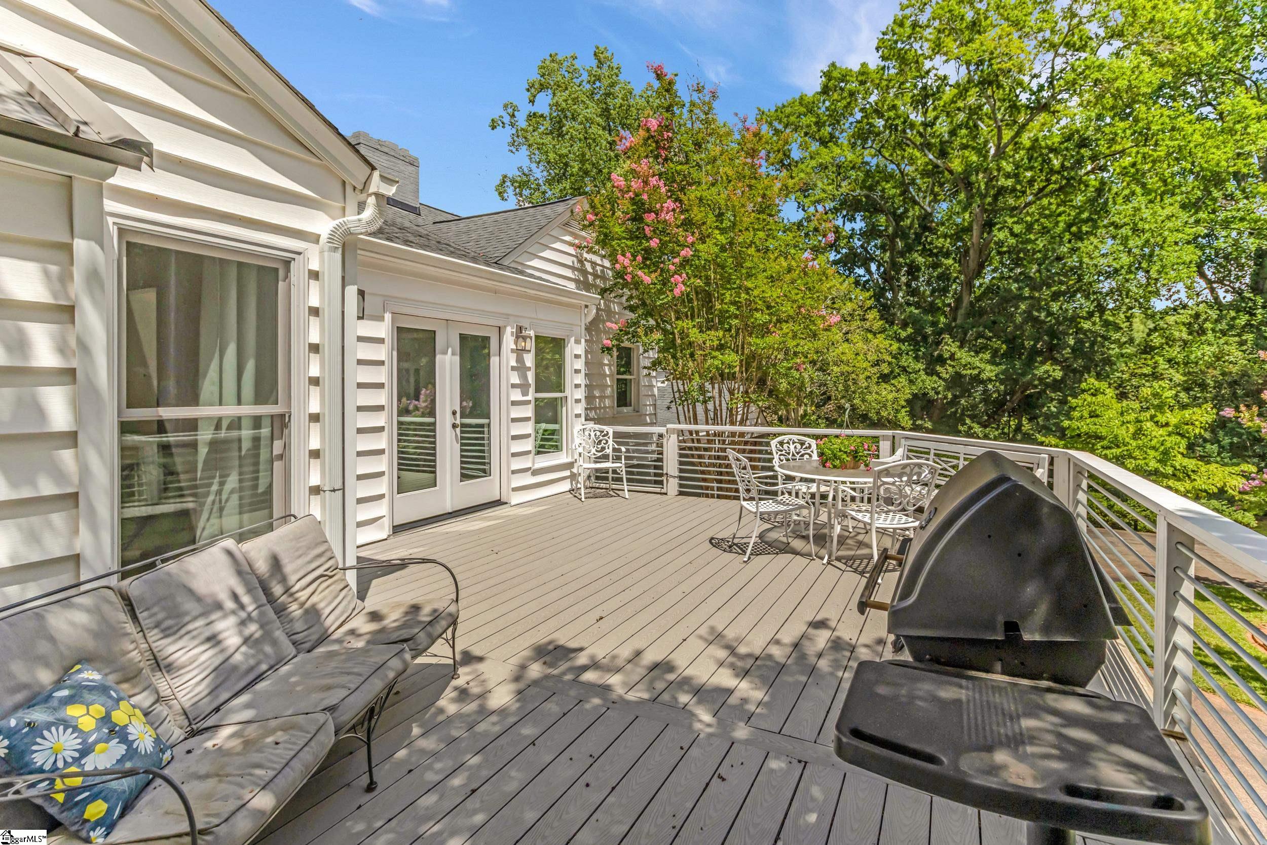 23 Buist Avenue Property Photo 32