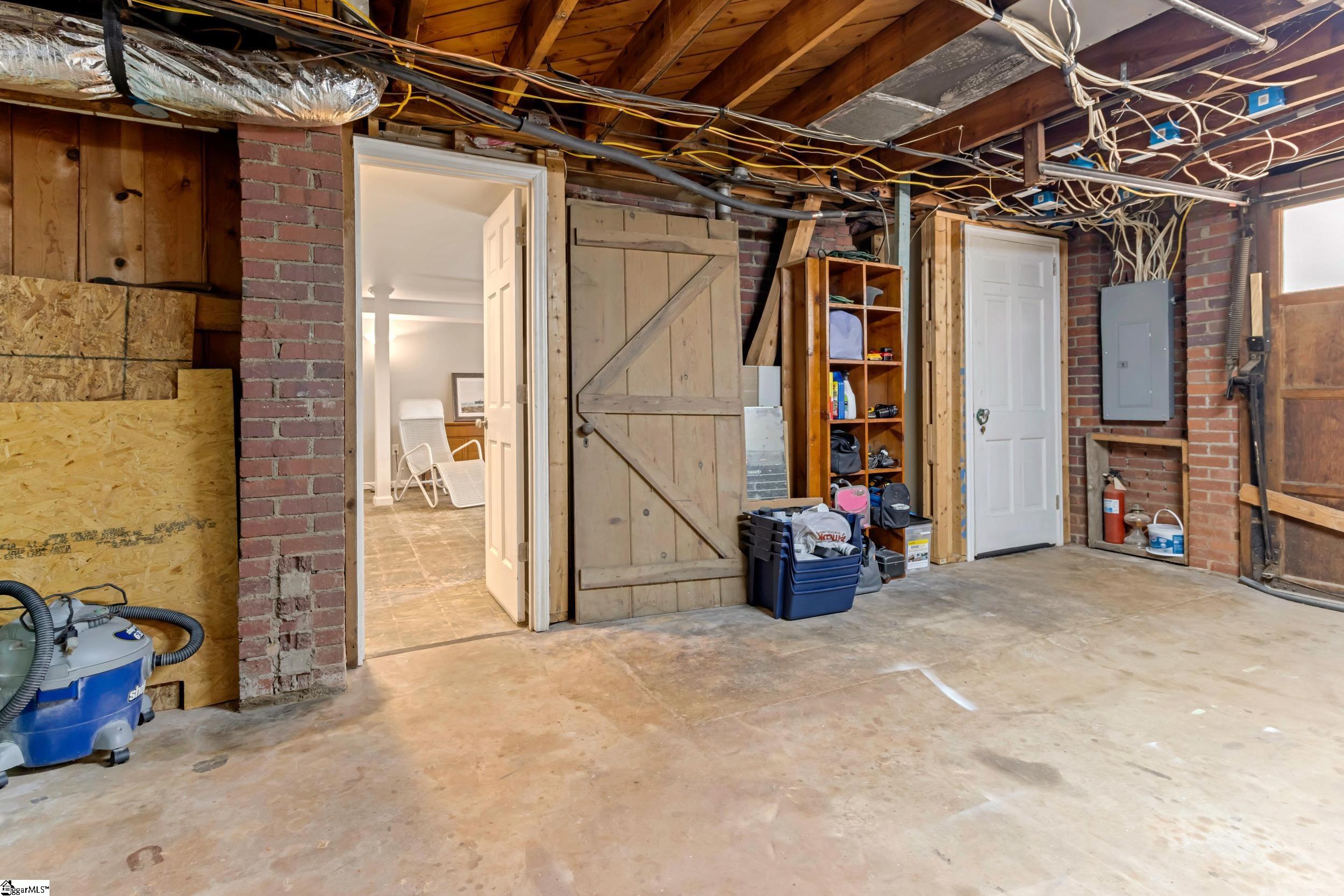 23 Buist Avenue Property Photo 40