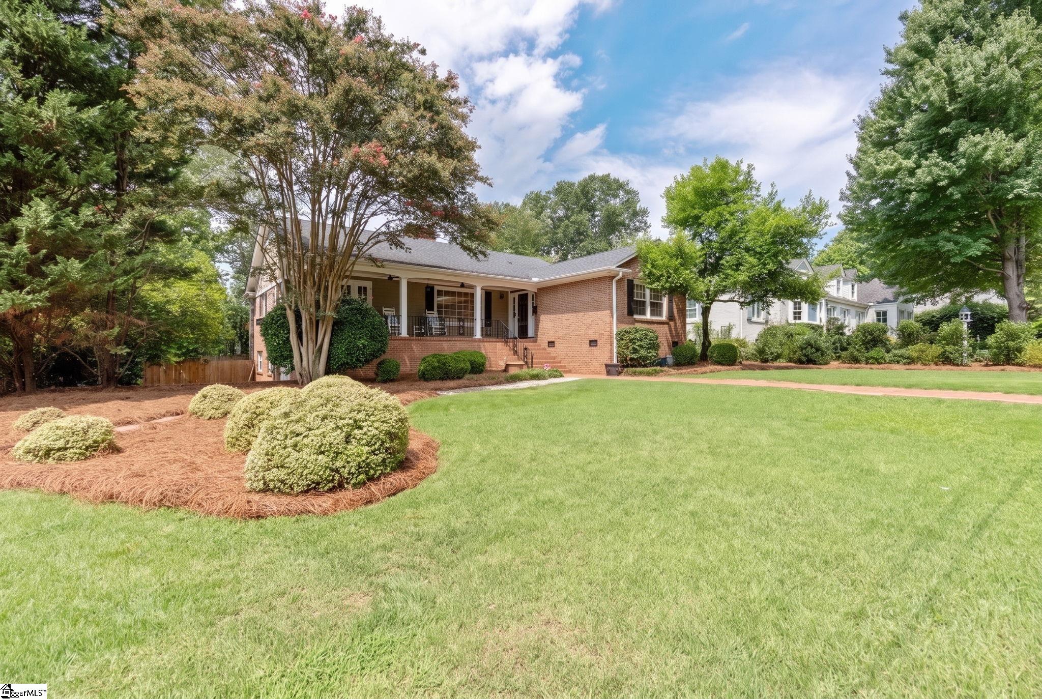 512 Byrd Boulevard Property Photo 3