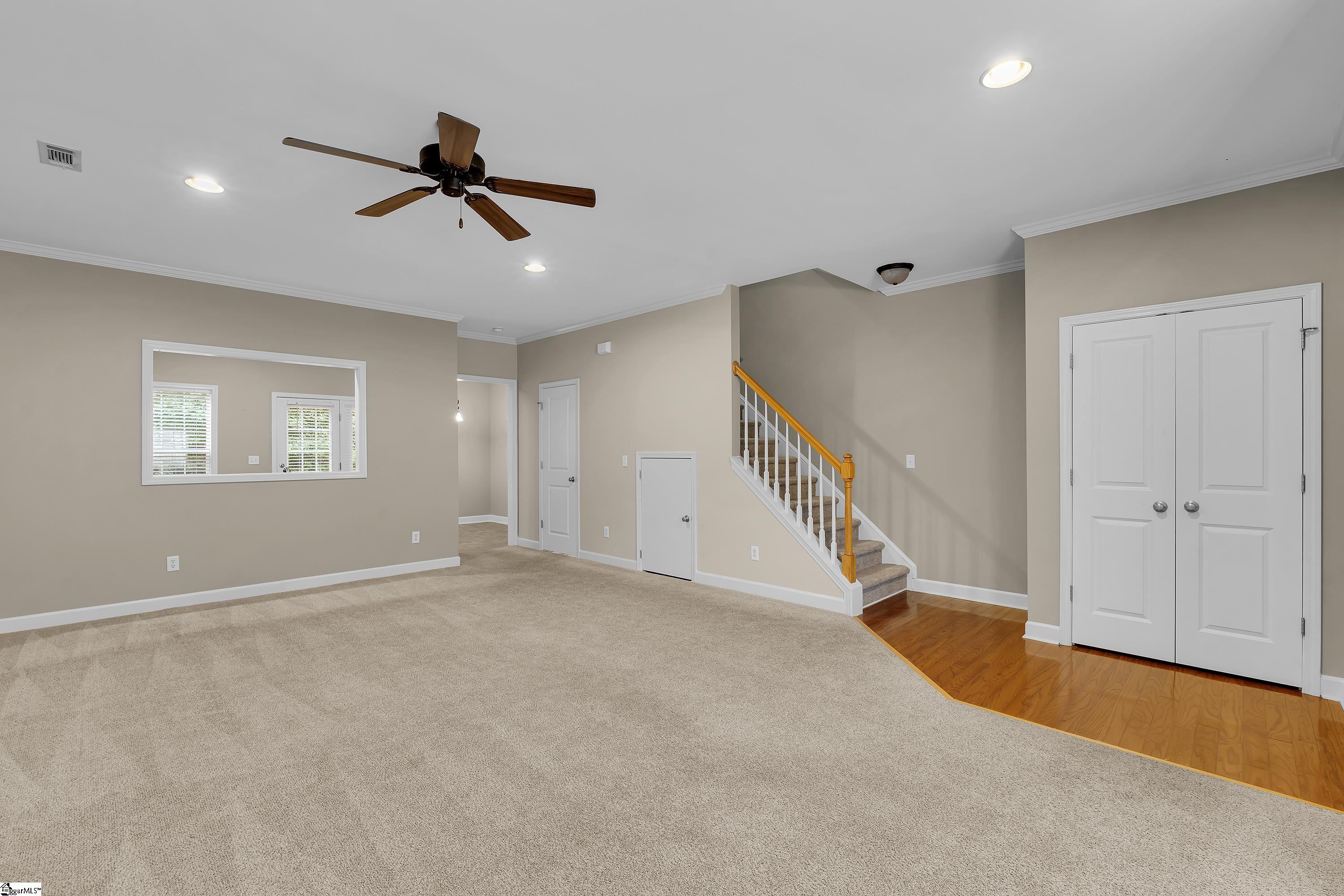 8 Amity Lane Property Photo 2