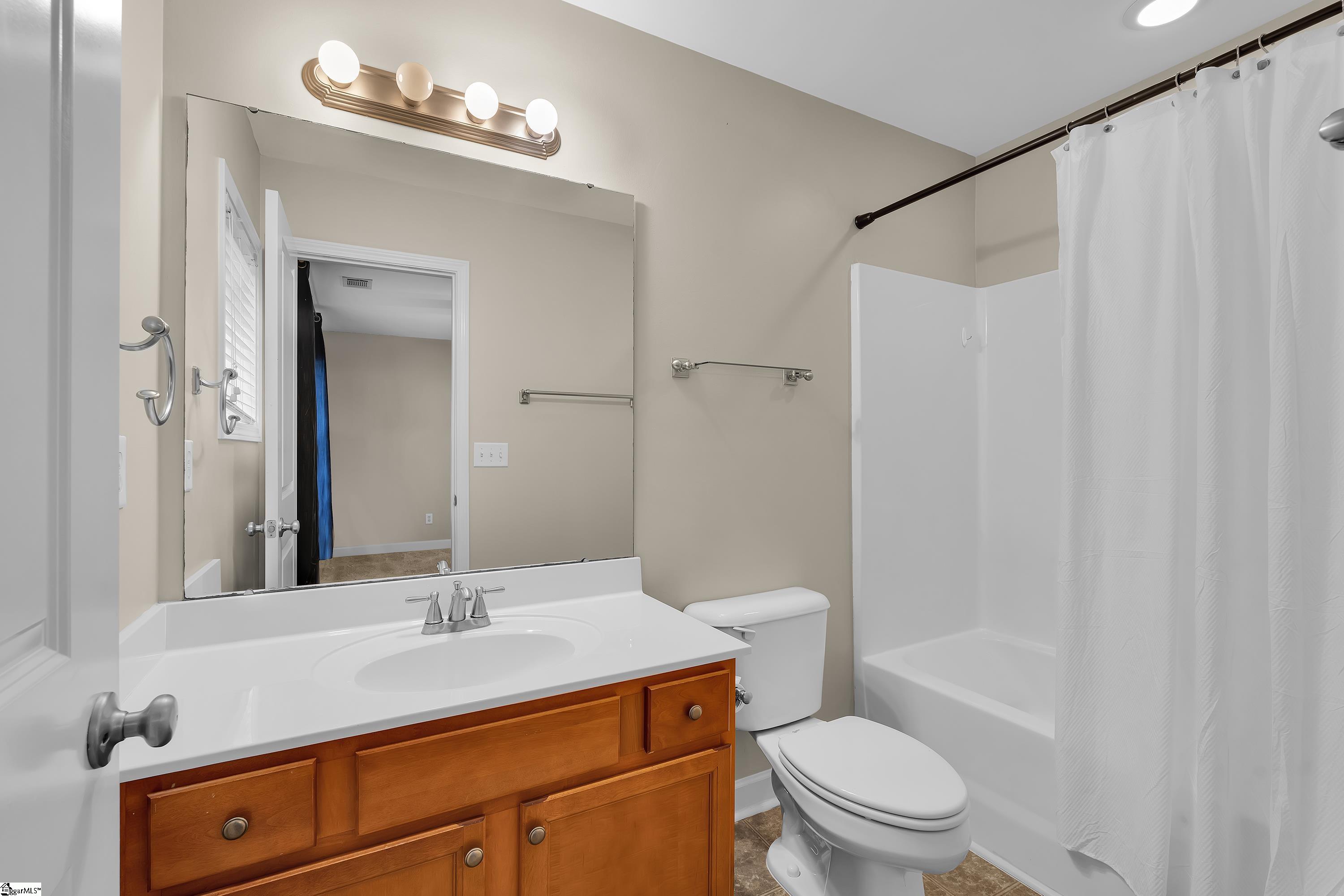 8 Amity Lane Property Photo 5
