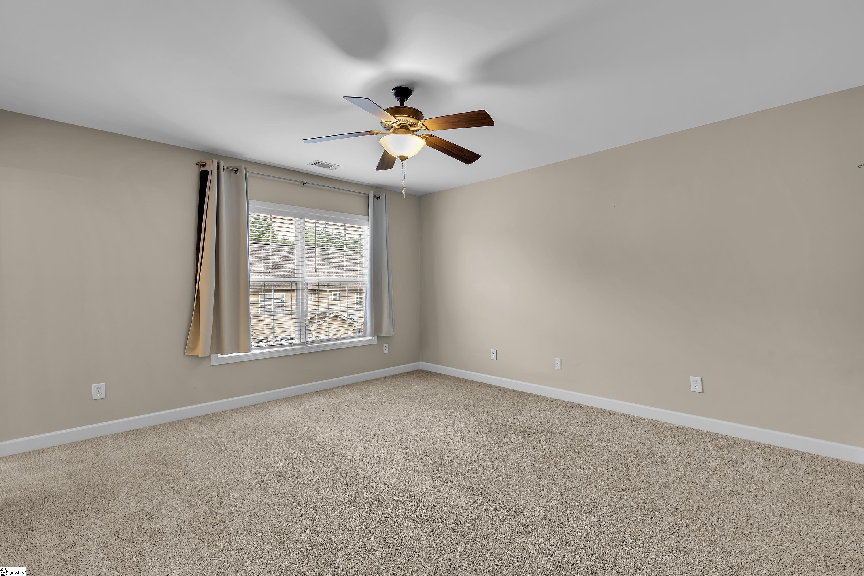 8 Amity Lane Property Photo 6