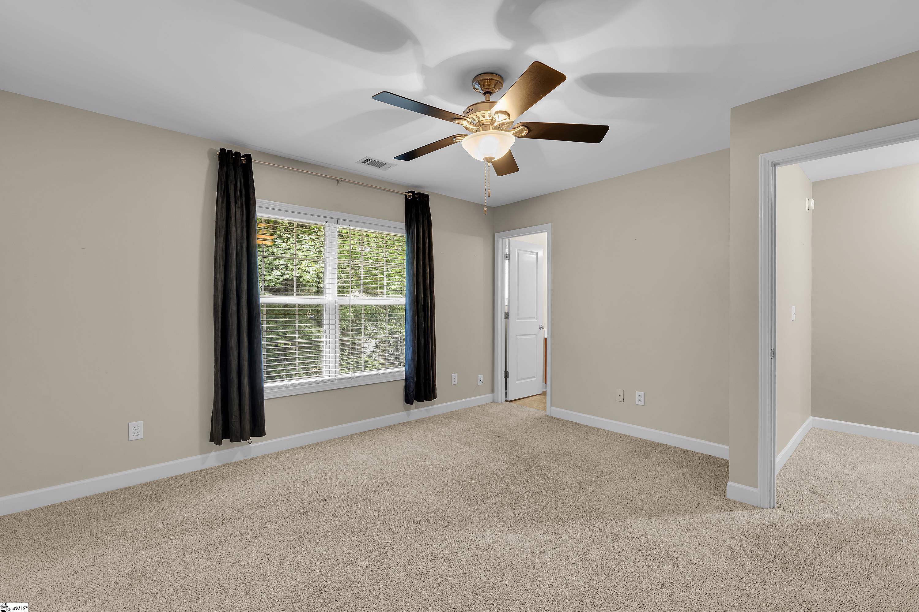 8 Amity Lane Property Photo 15