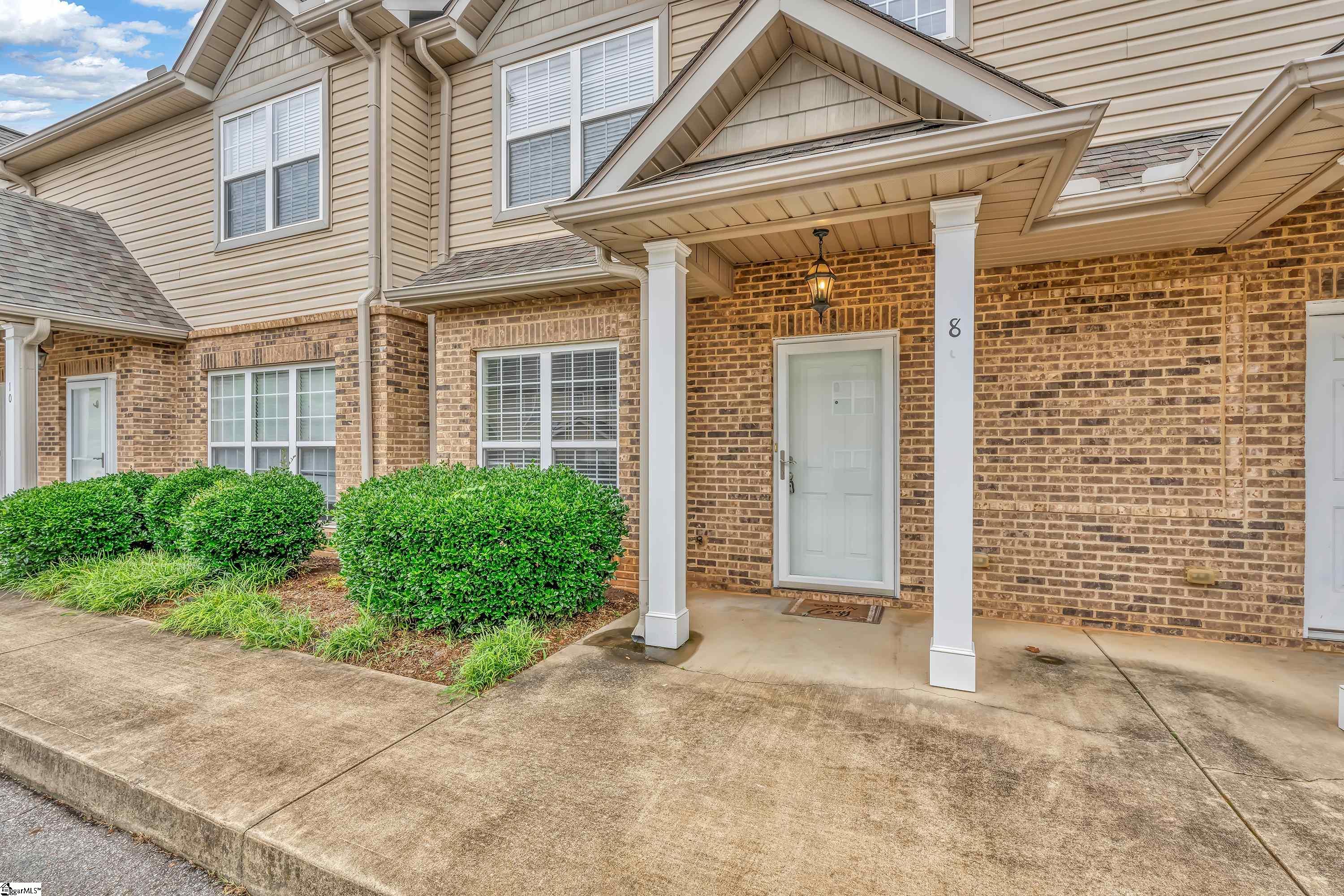8 Amity Lane Property Photo 25