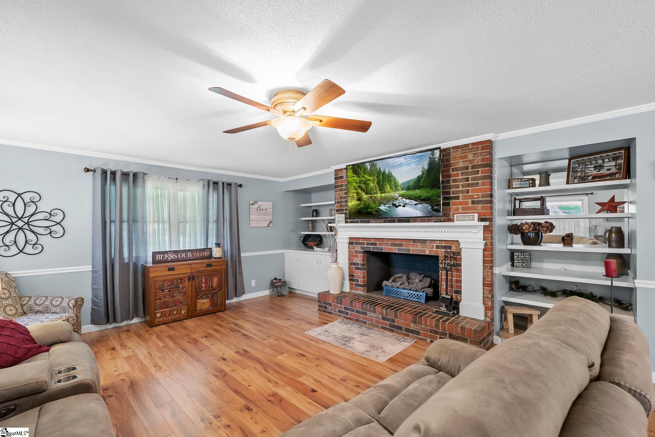 3211 New Pond Road Property Photo 8