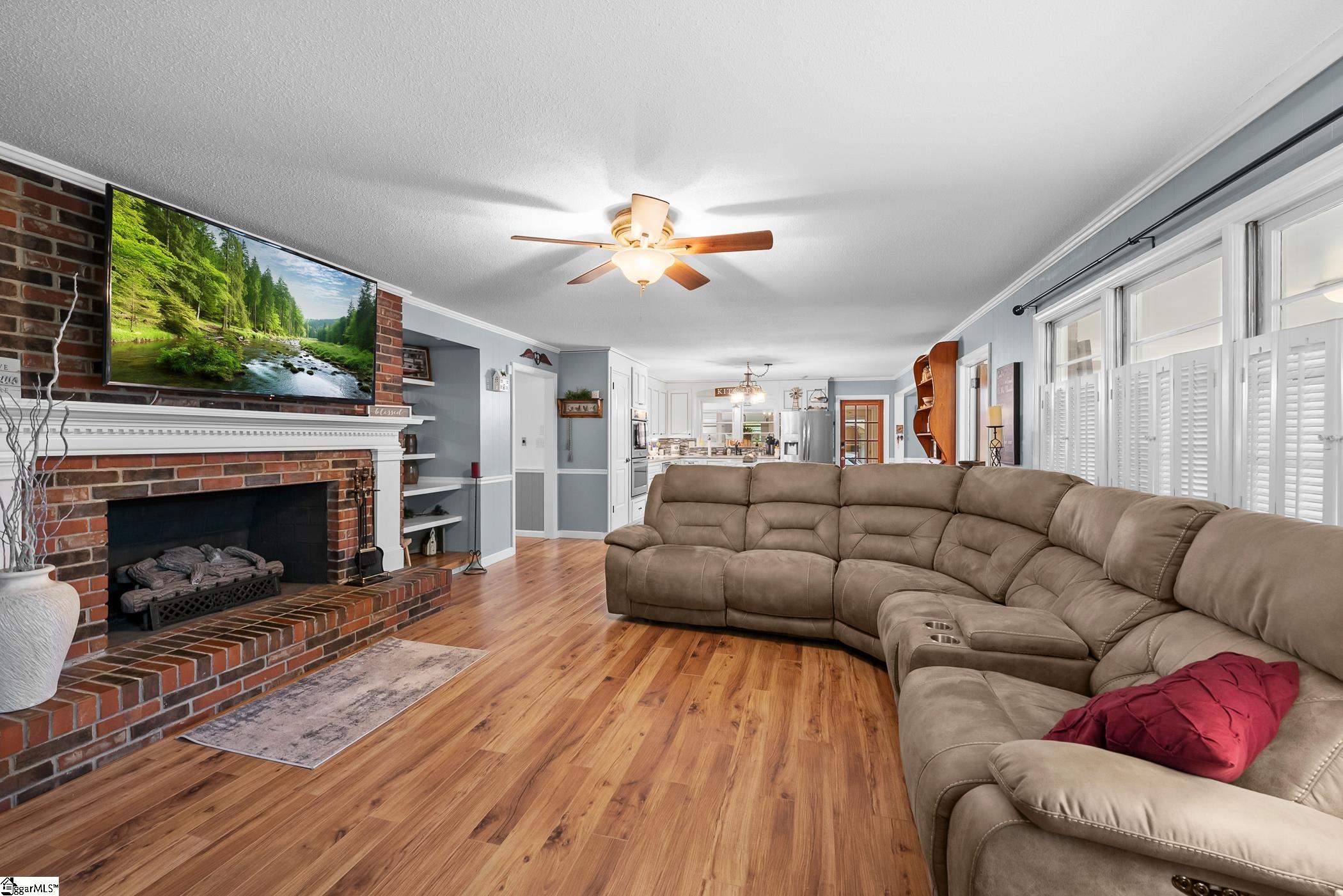 3211 New Pond Road Property Photo 9