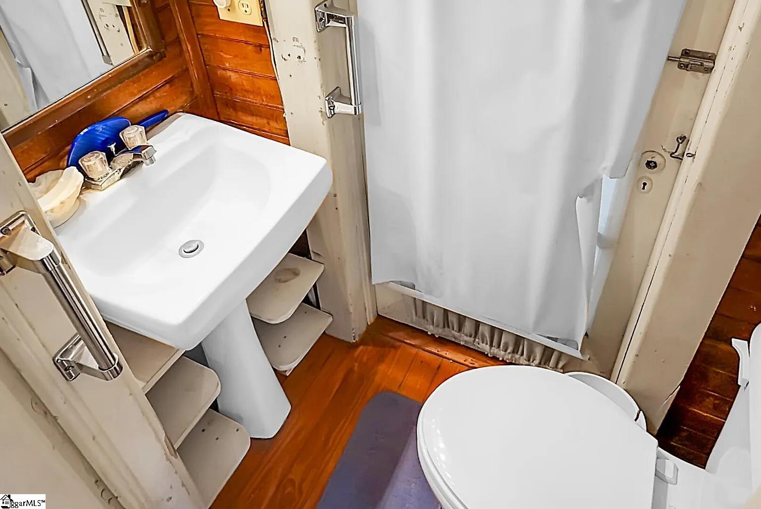 4512 Carolina Highway Property Photo 36