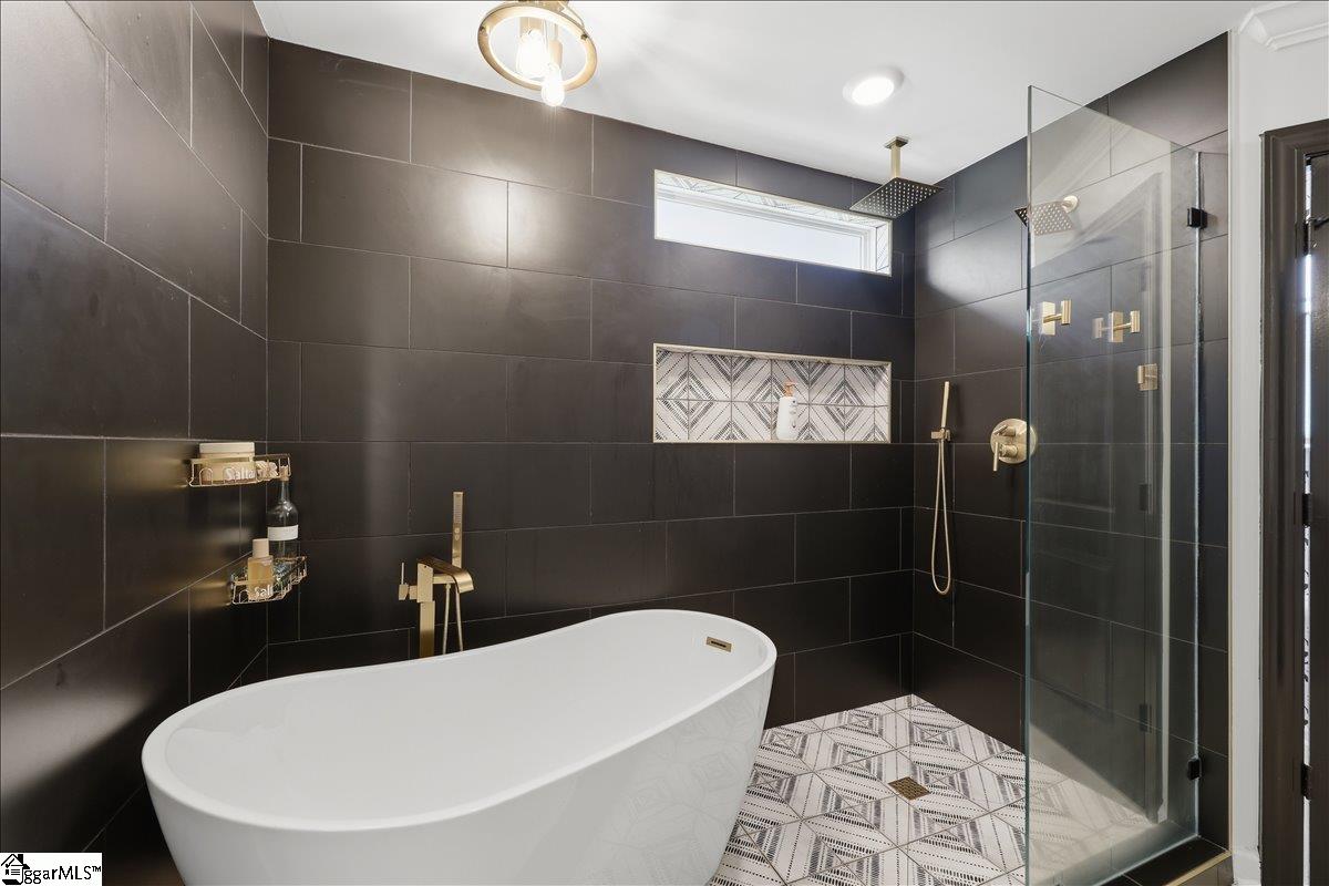 113 Tyrian Drive Property Photo 22