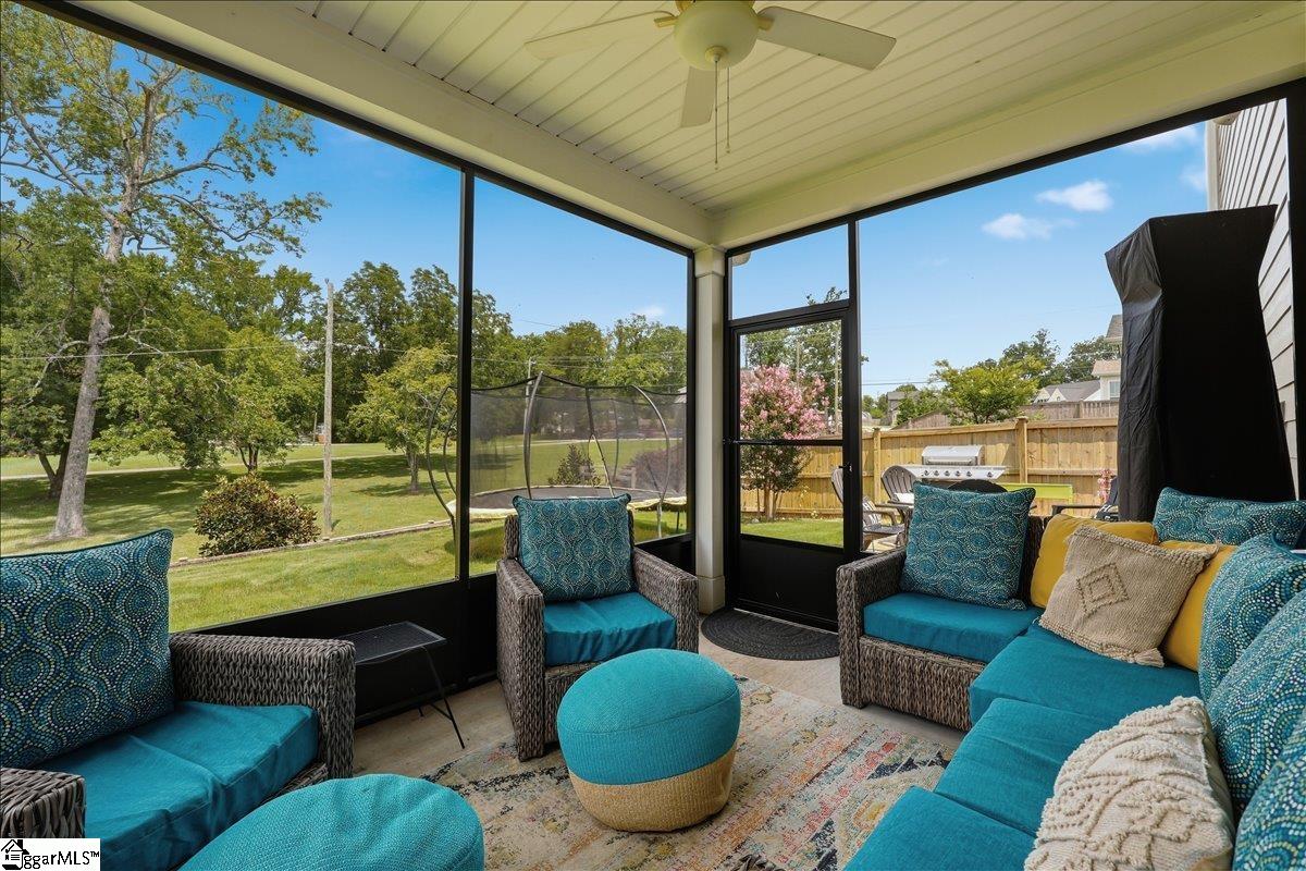 113 Tyrian Drive Property Photo 37