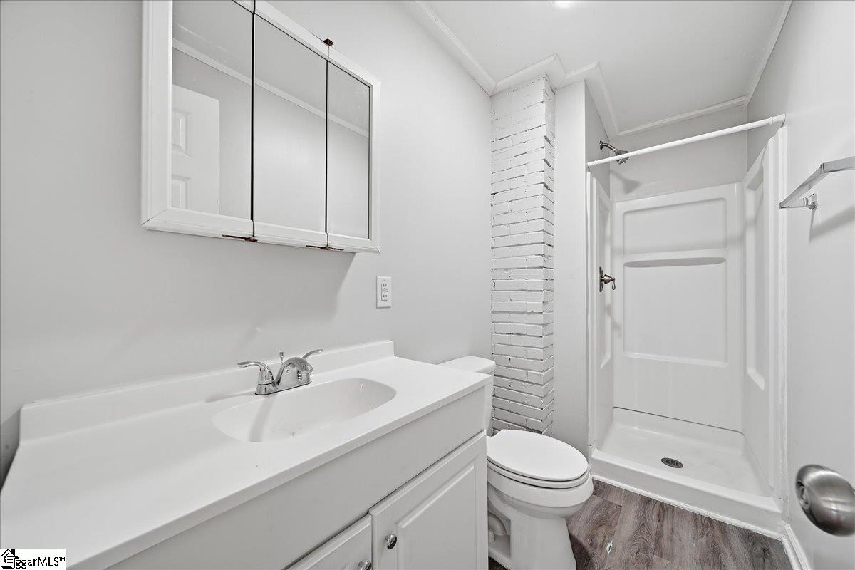 412 Hood Road Property Photo 11