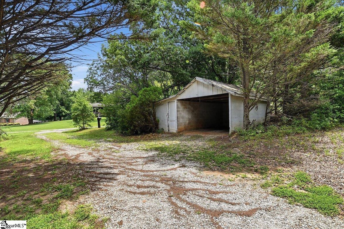 412 Hood Road Property Photo 29