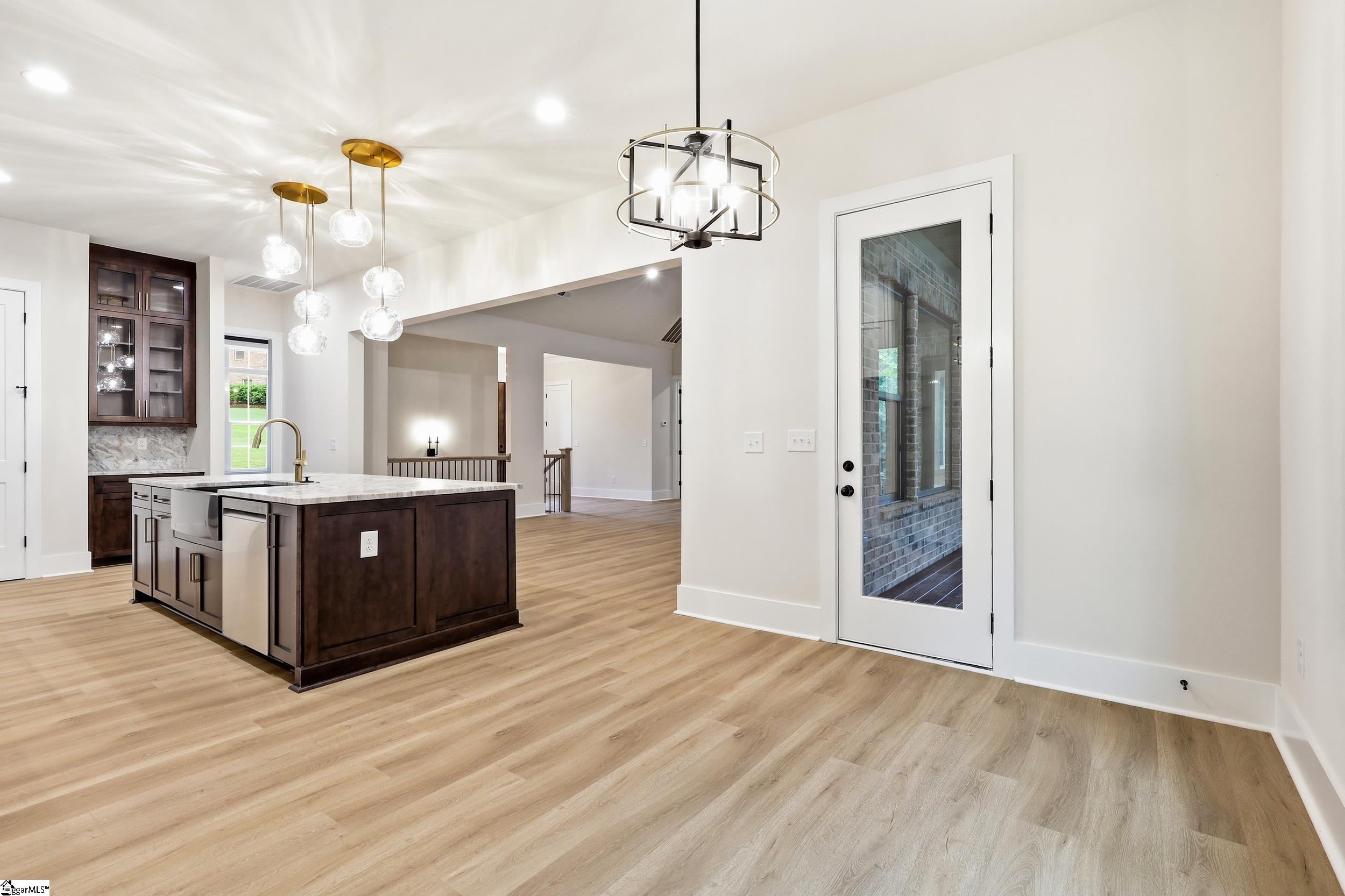 548 Verdae Drive Property Photo 8