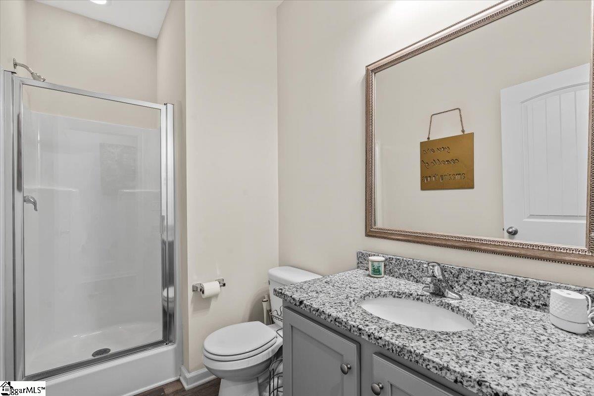 633 Grantleigh Drive Property Photo 4