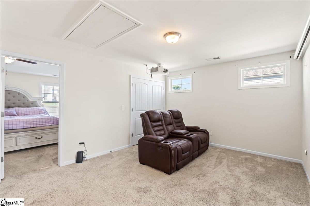 633 Grantleigh Drive Property Photo 10