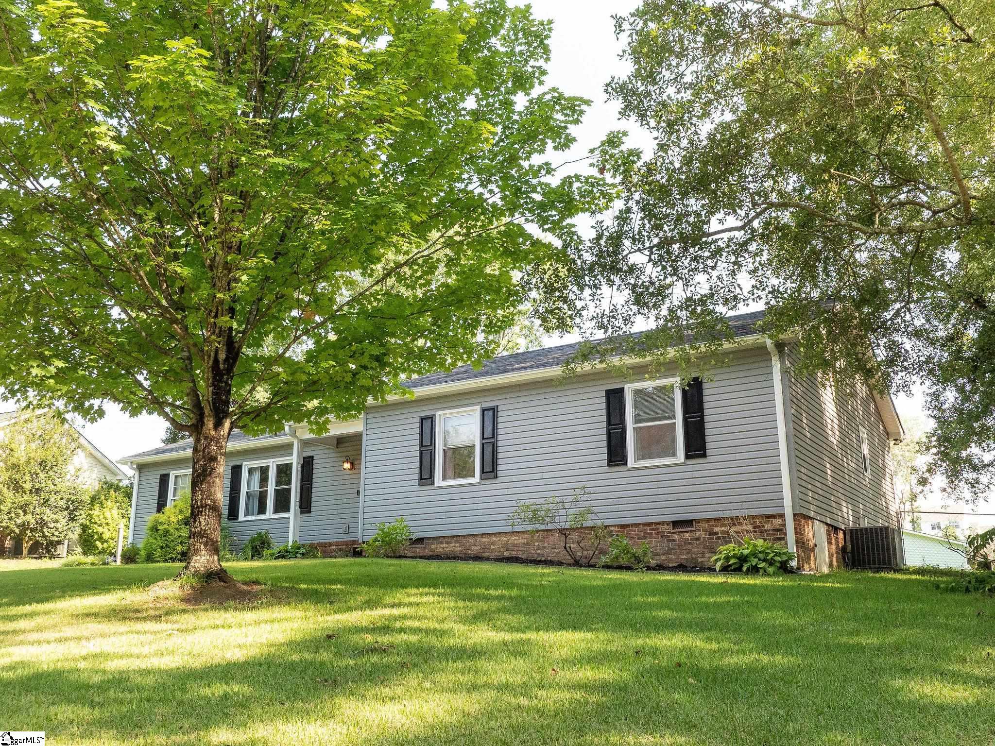 7 Crowndale Court Property Photo 5