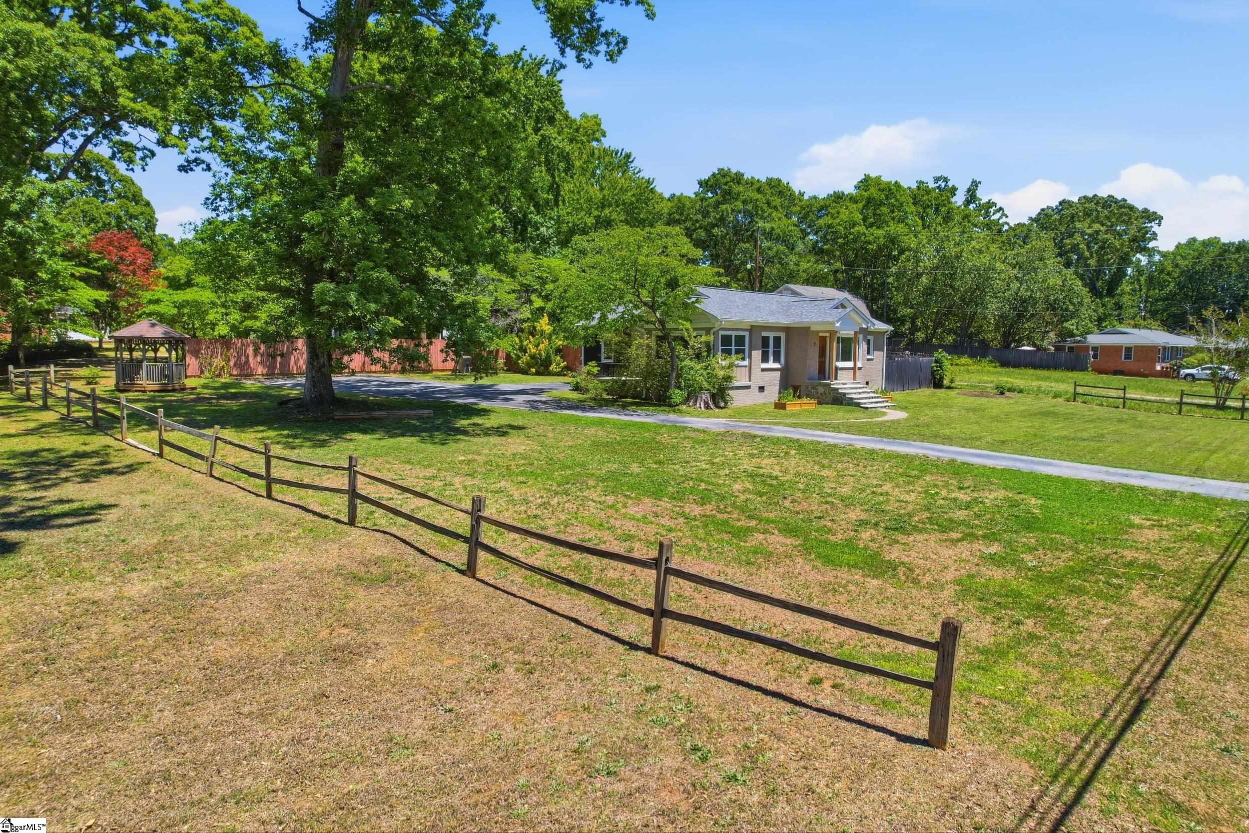 5 Courtney Circle Property Photo 33