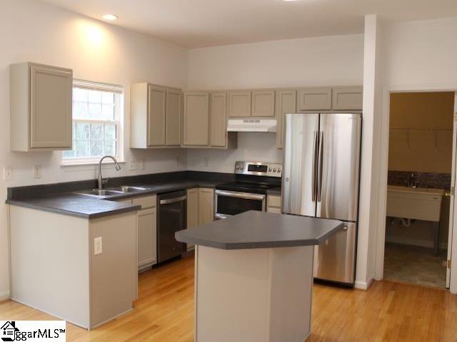 255 Highgate Circle Property Photo 7