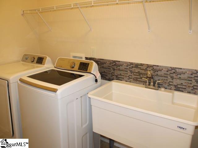 255 Highgate Circle Property Photo 9