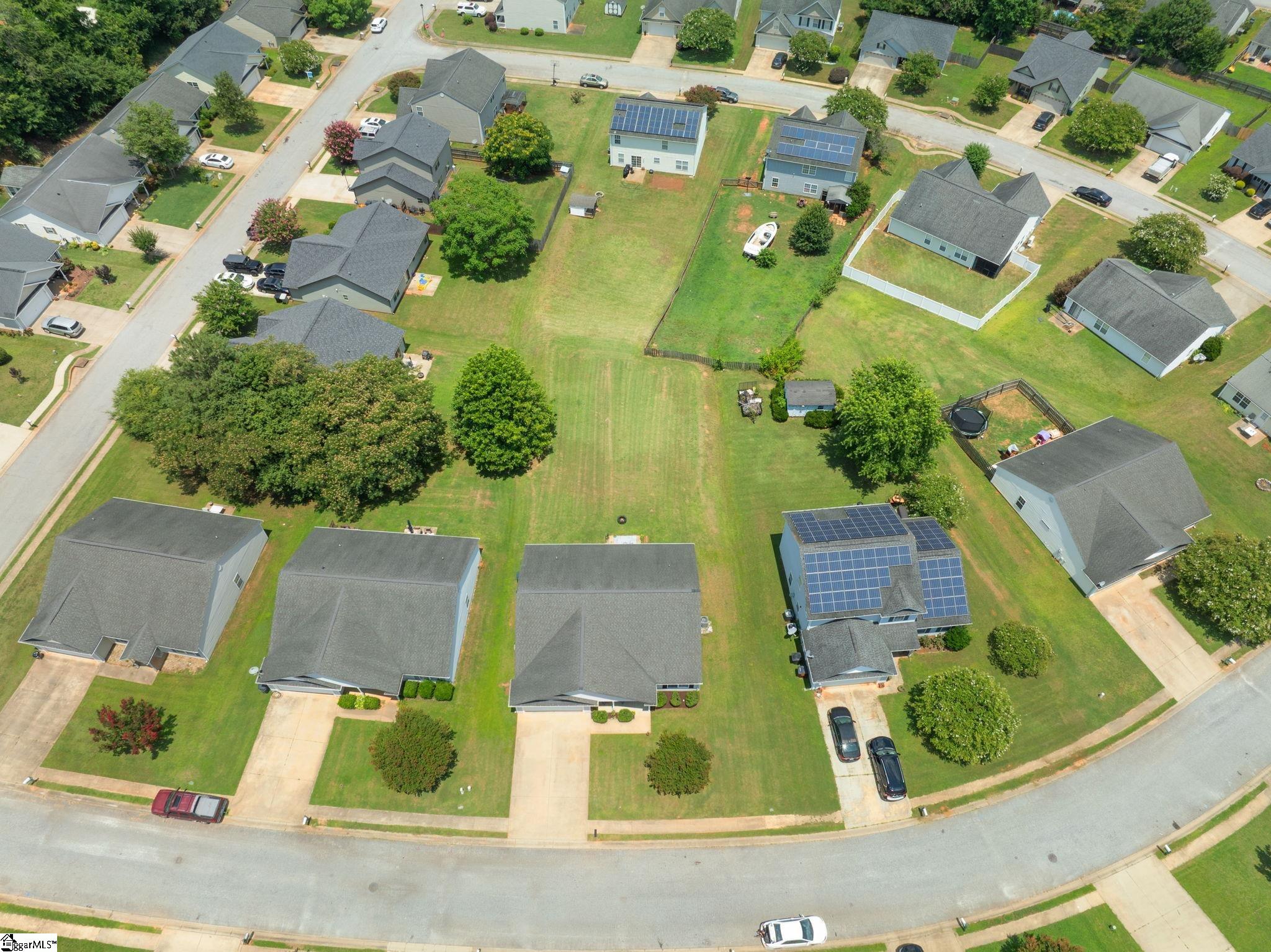 413 Bentridge Drive Property Photo 28