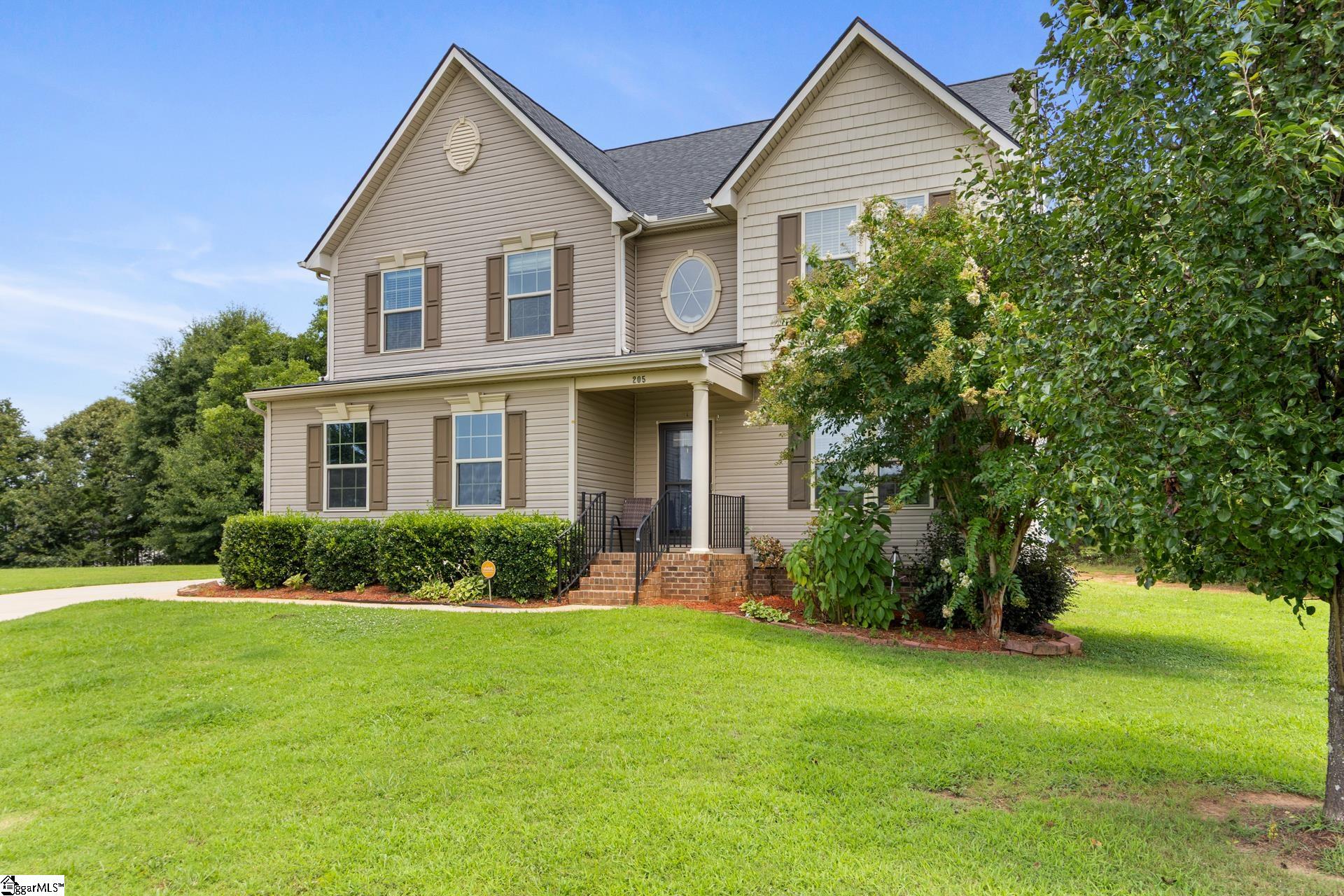 205 Lily Court Property Photo 4