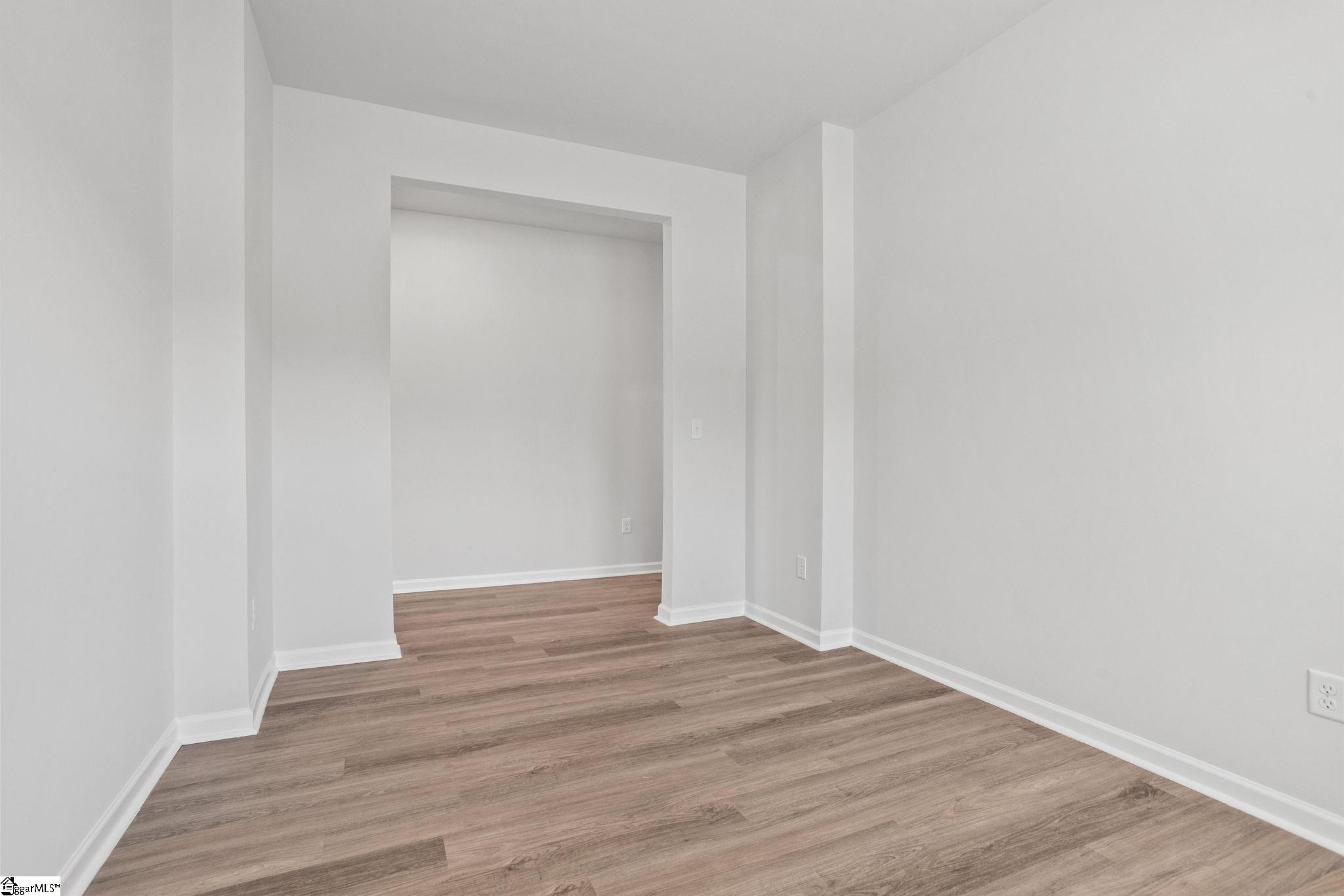 1599122 Property Photo 13