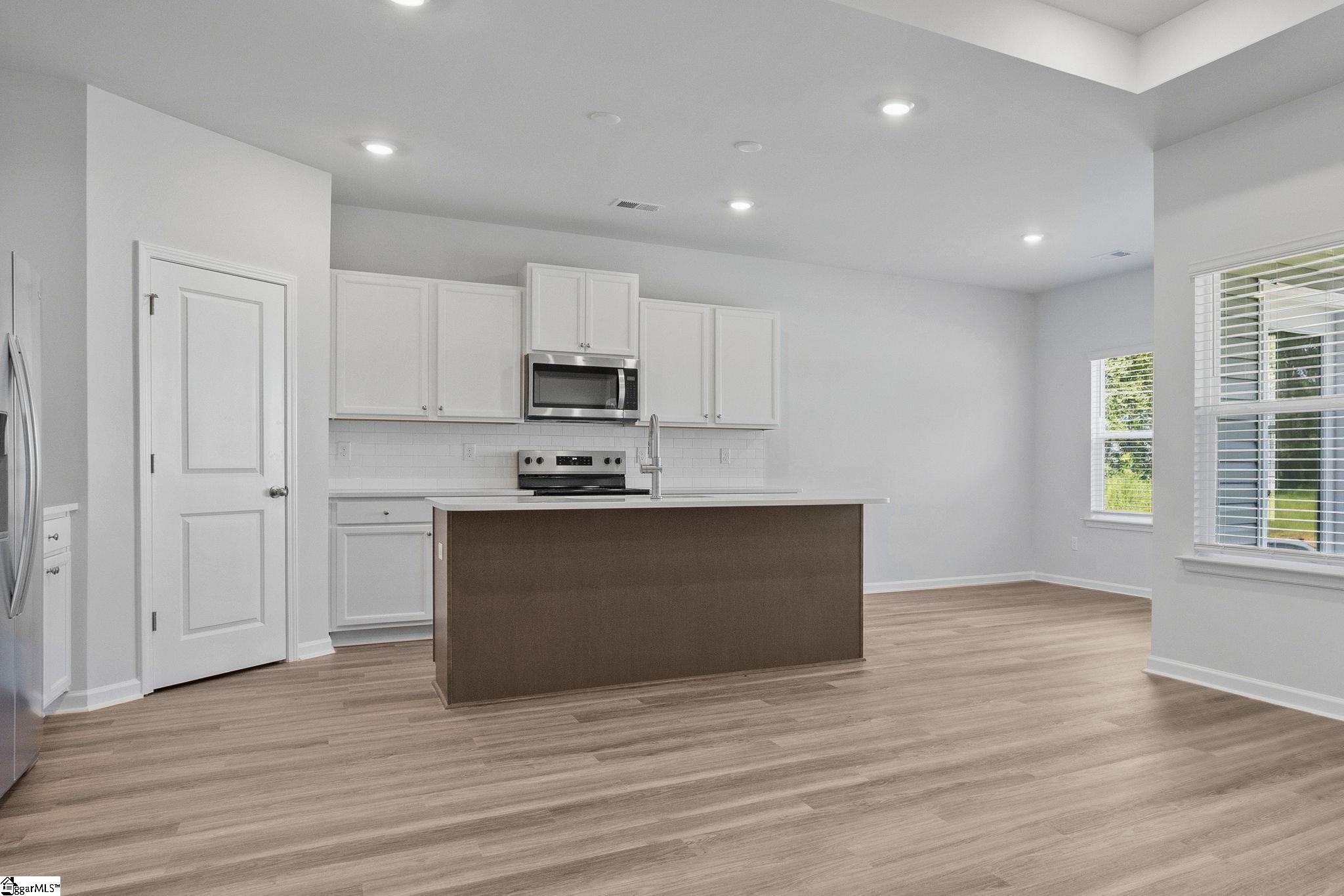 1599122 Property Photo 15