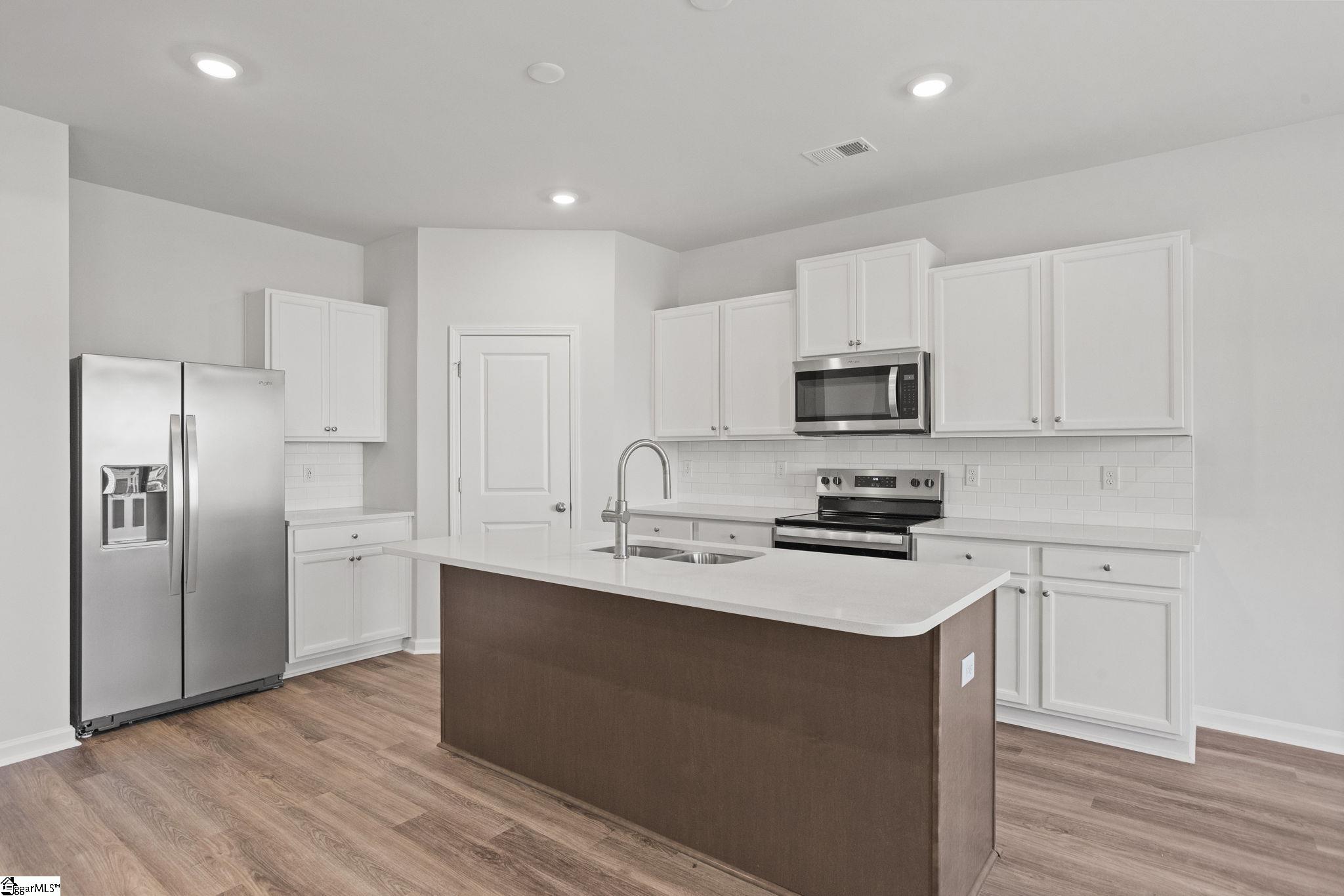 1599122 Property Photo 18