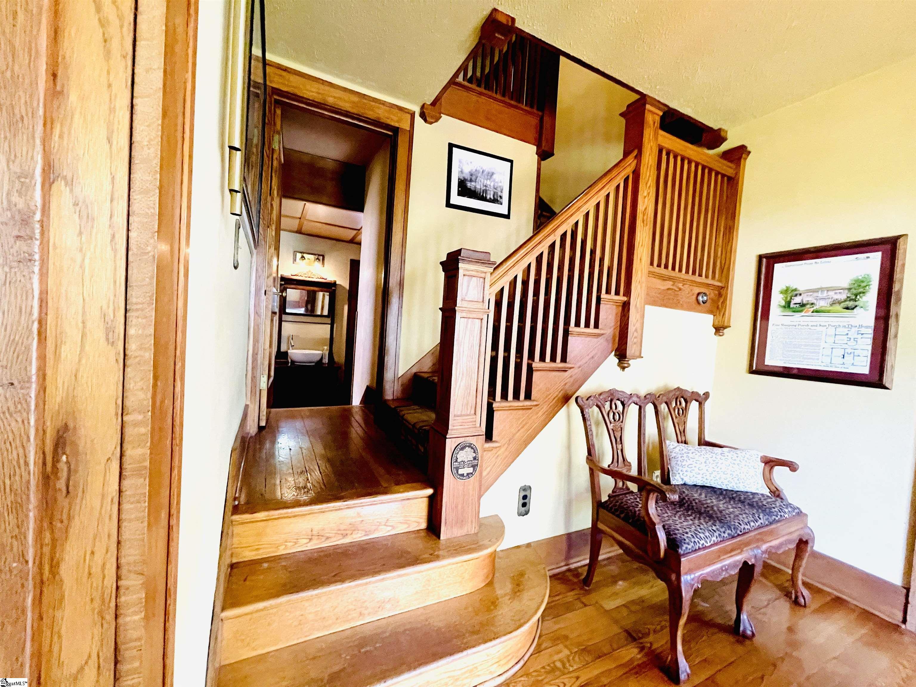 1711 S Holly Street Property Photo 9