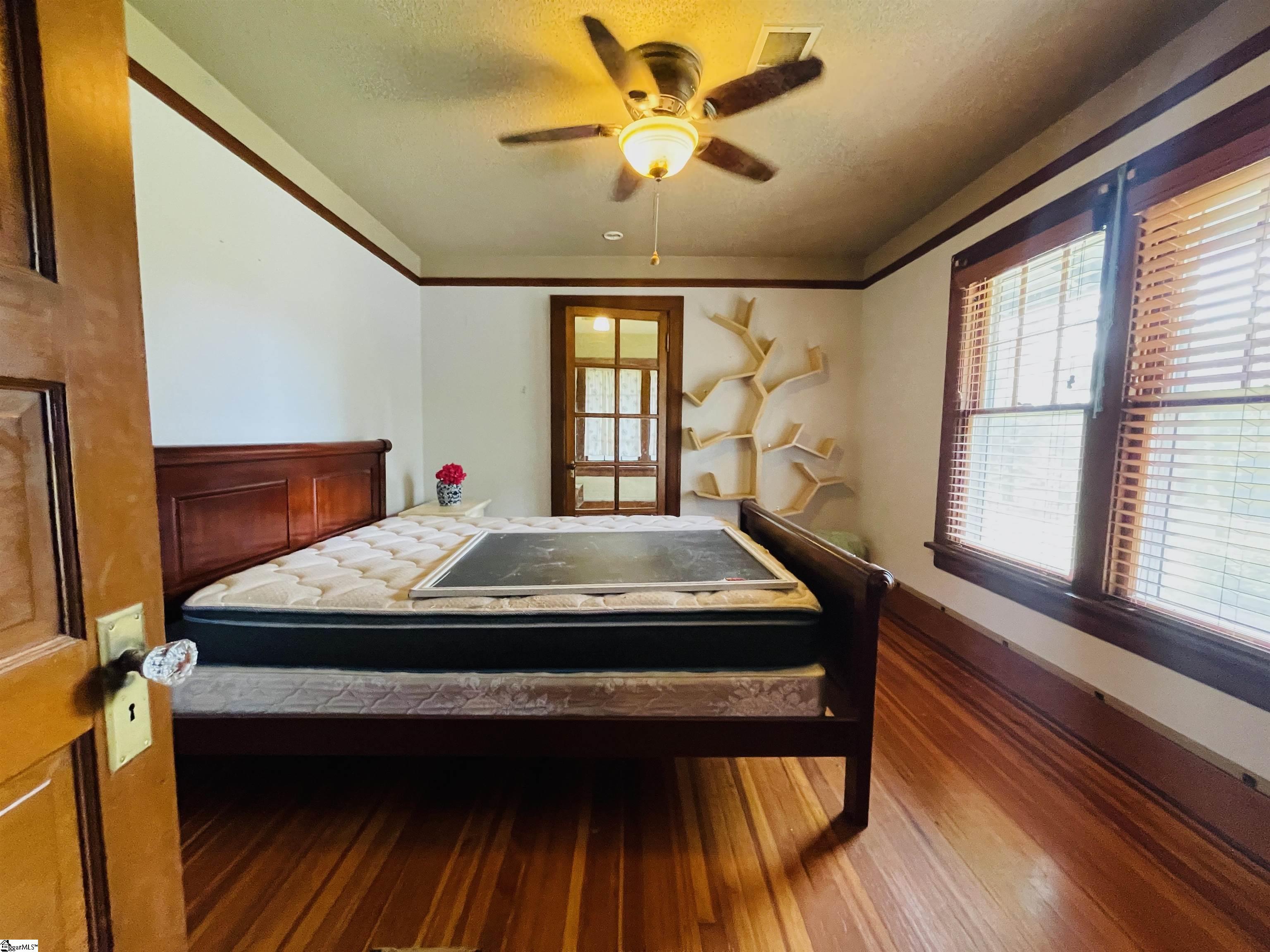 1711 S Holly Street Property Photo 39