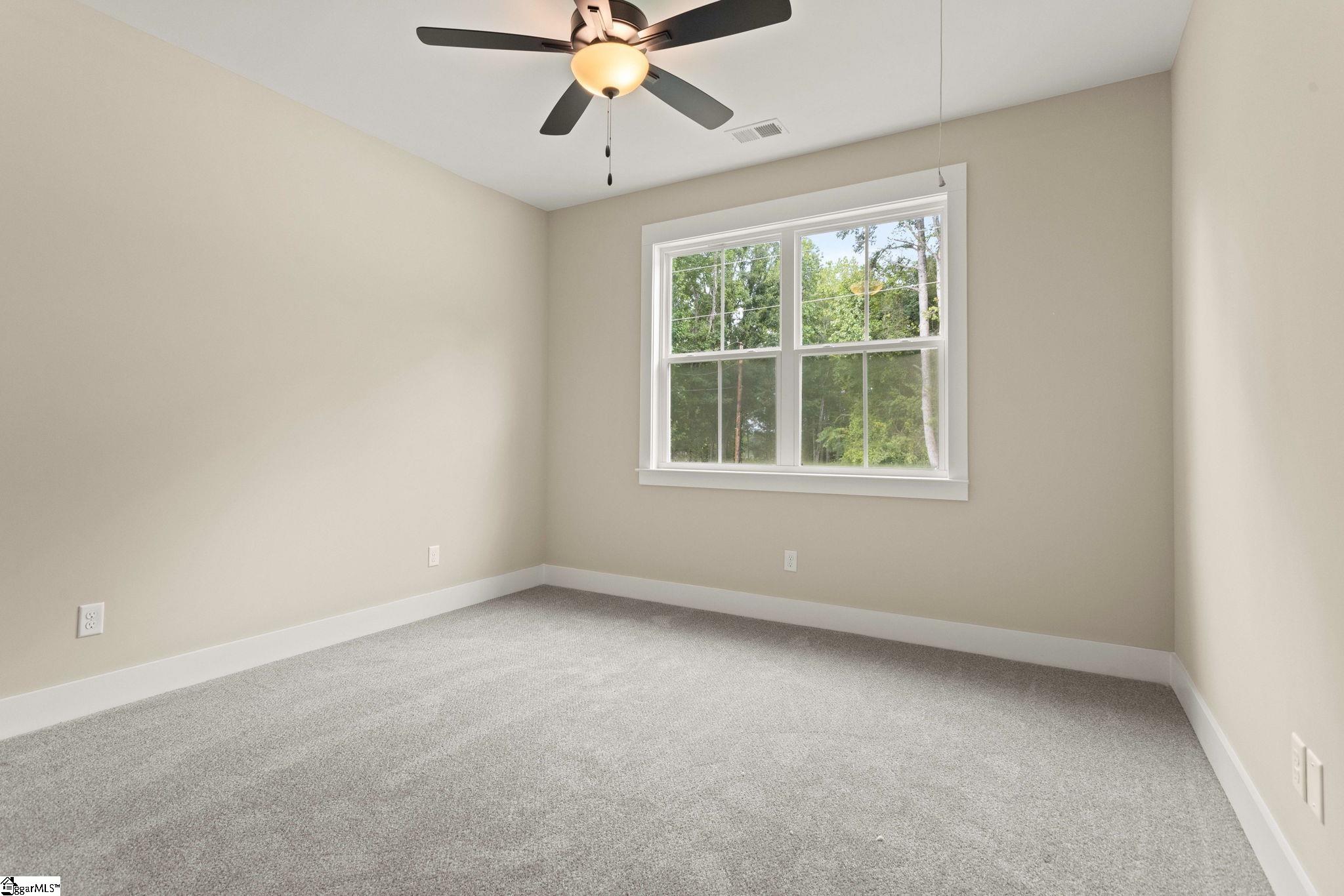 25 Greenbriar Lane Property Photo 5