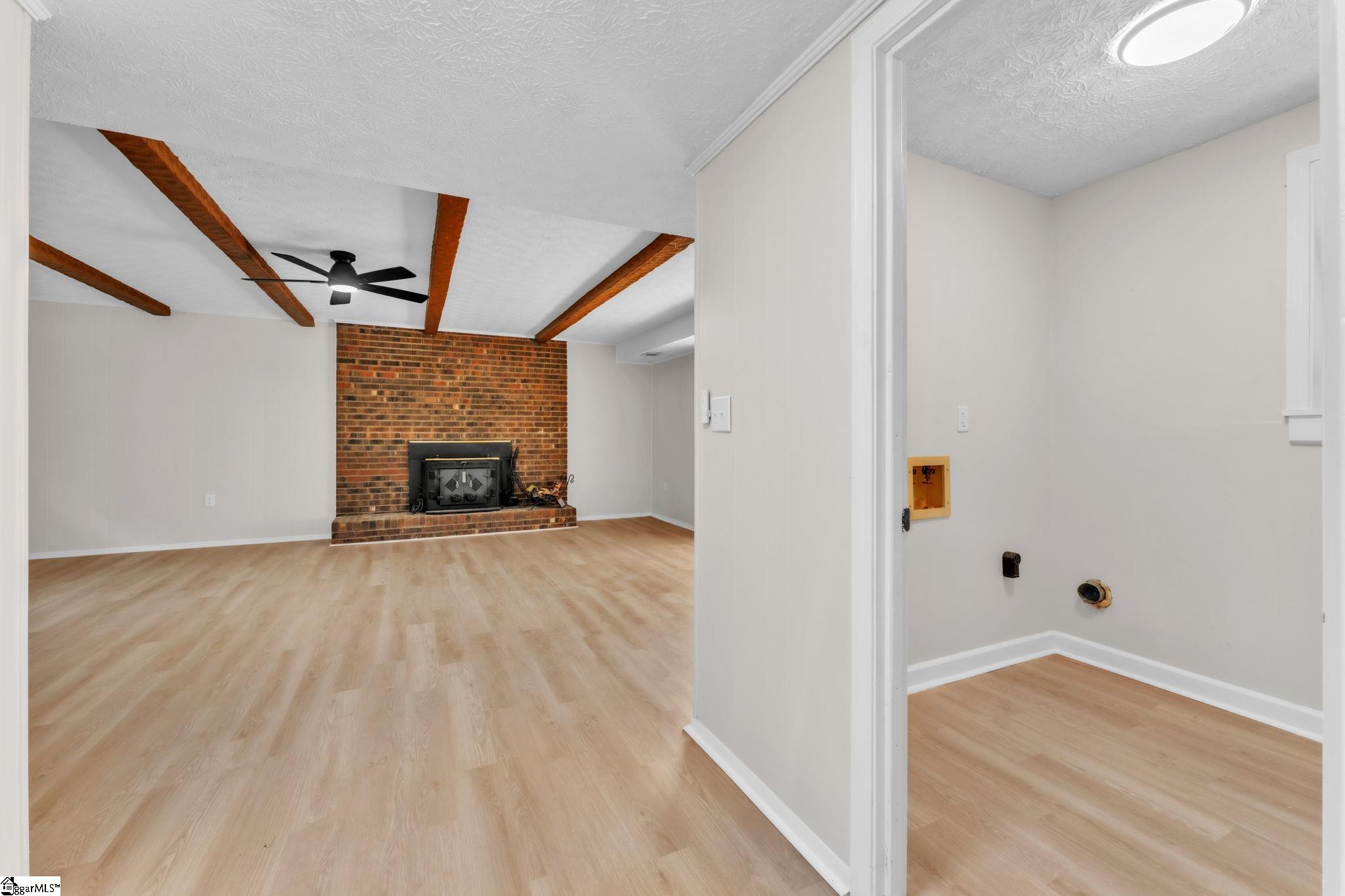 106 Keene Drive Property Photo 6