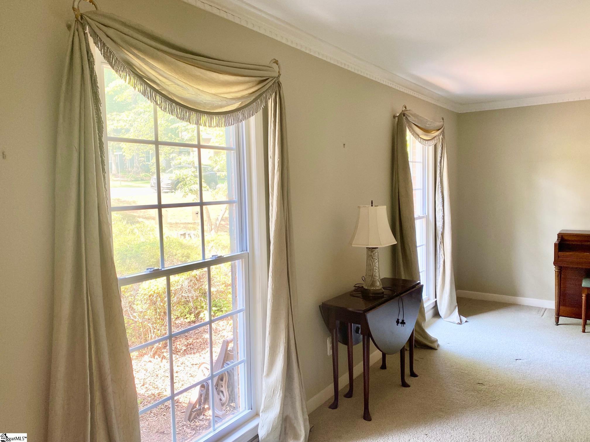 501 Foxcroft Road Property Photo 6