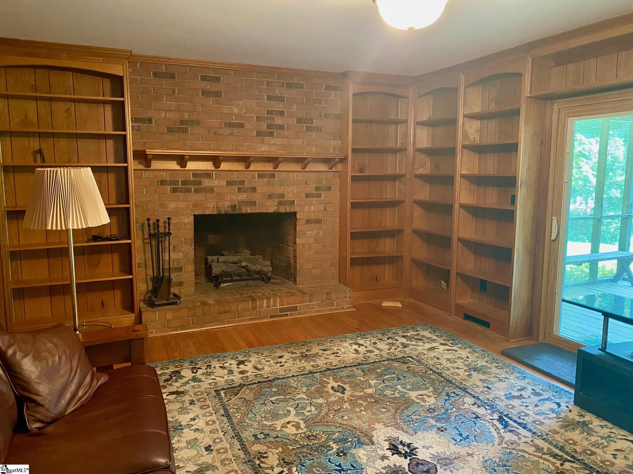 501 Foxcroft Road Property Photo 7