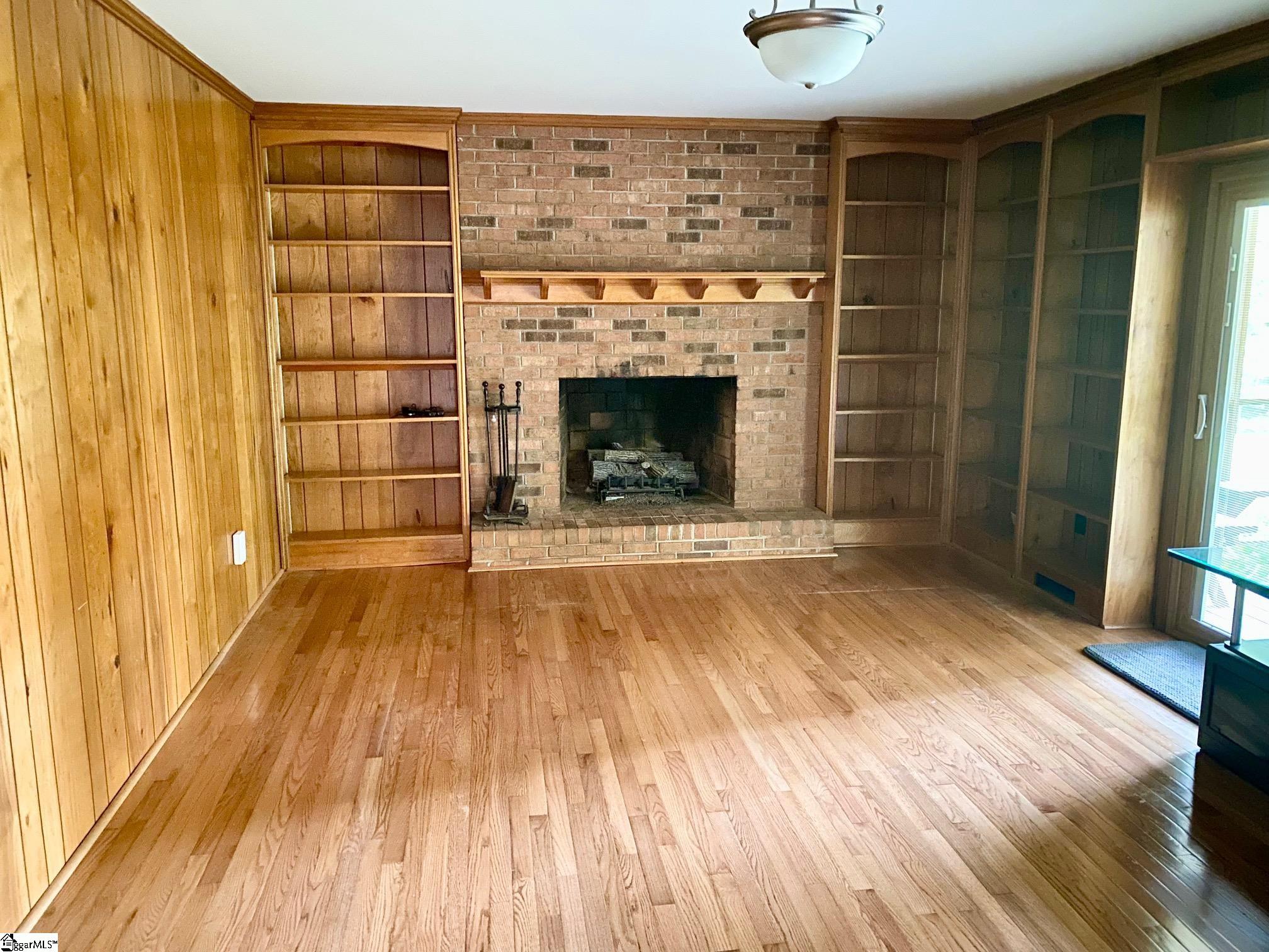 501 Foxcroft Road Property Photo 9