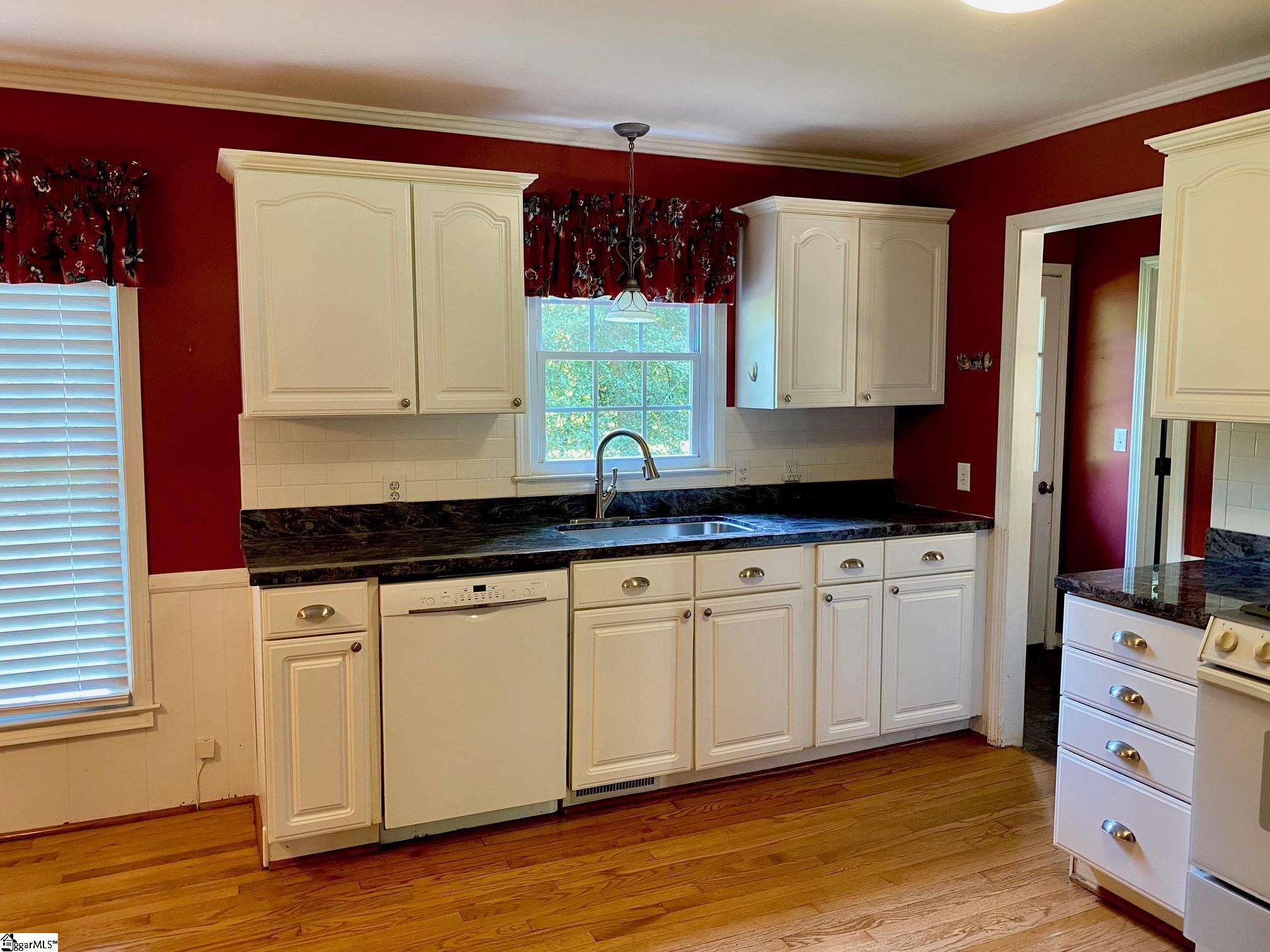 501 Foxcroft Road Property Photo 11