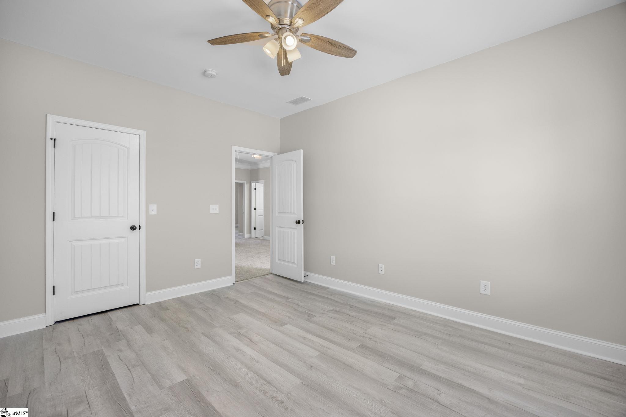 120 Sandpine Way Property Photo 35