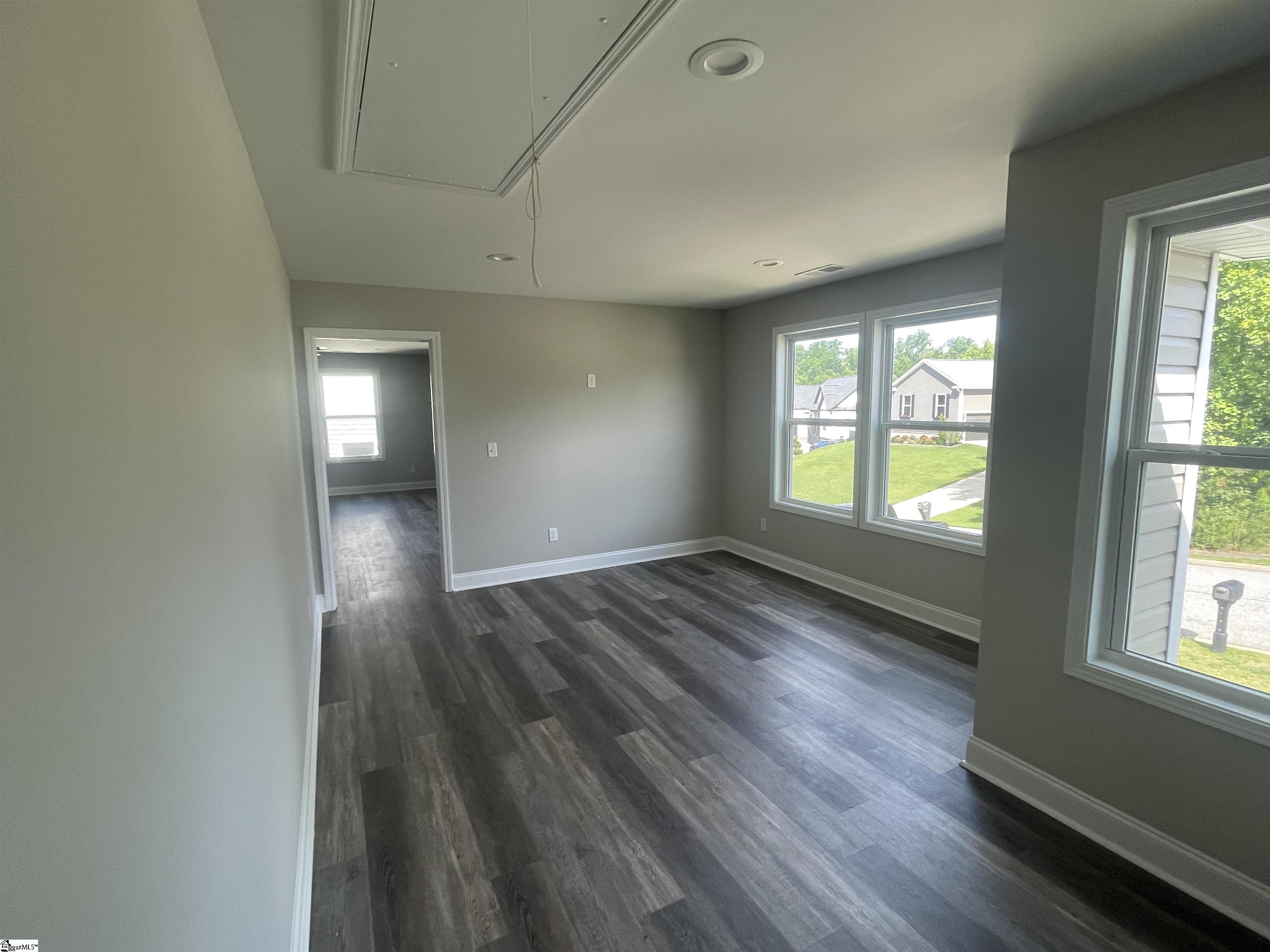 709 Rockcliff Street Property Photo 13