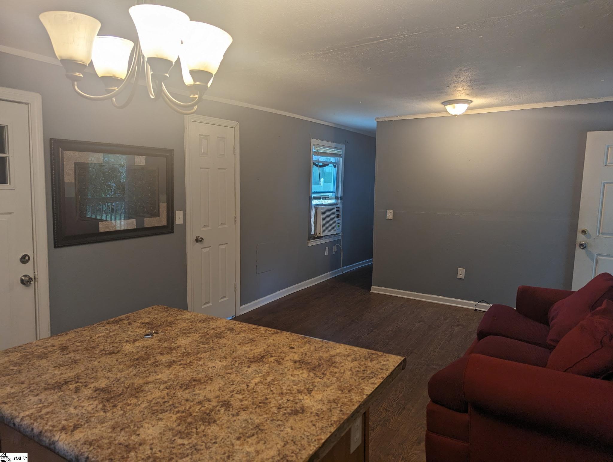 109 Autumn Lane Property Photo 6