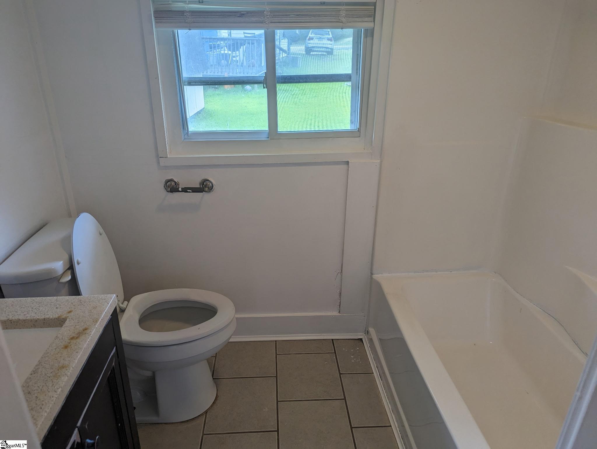 109 Autumn Lane Property Photo 11