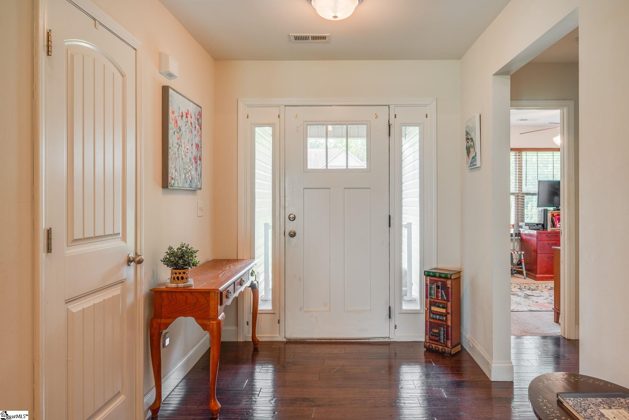 154 Rockcrest Drive Property Photo 4