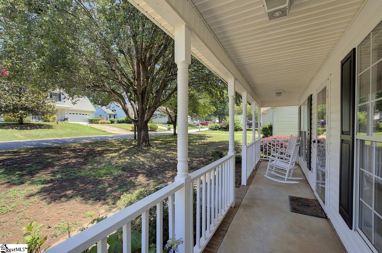 117 W Fall River Way Property Photo 5