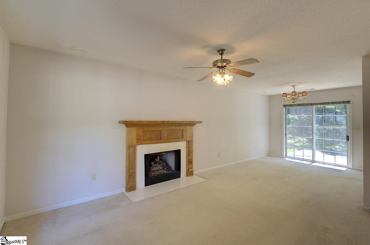 117 W Fall River Way Property Photo 7