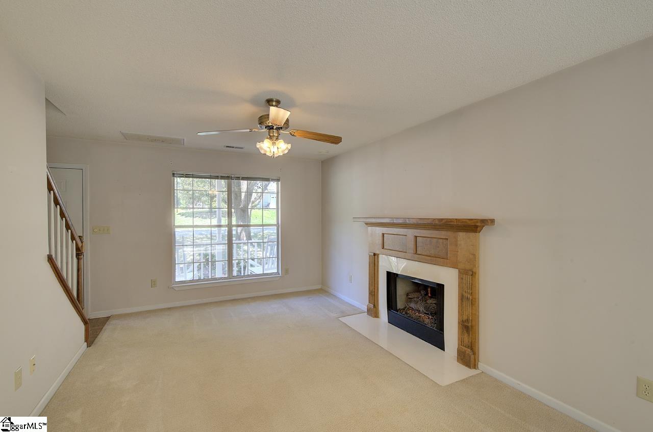 117 W Fall River Way Property Photo 8