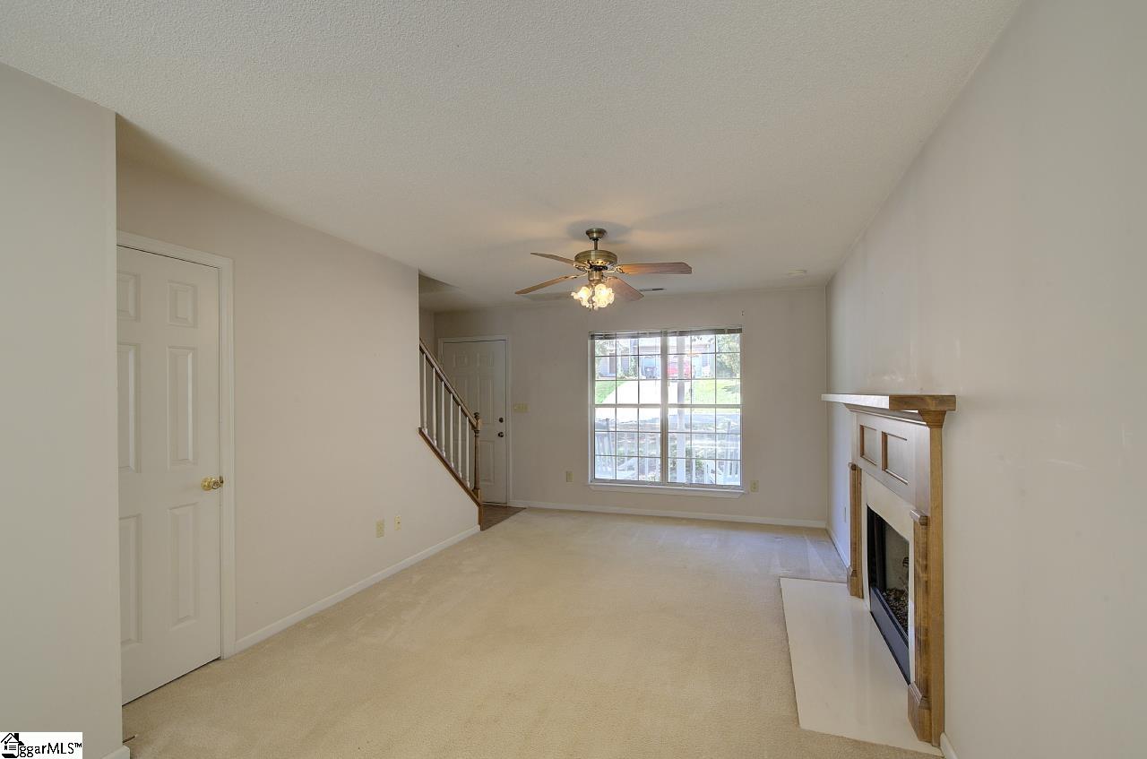 117 W Fall River Way Property Photo 9