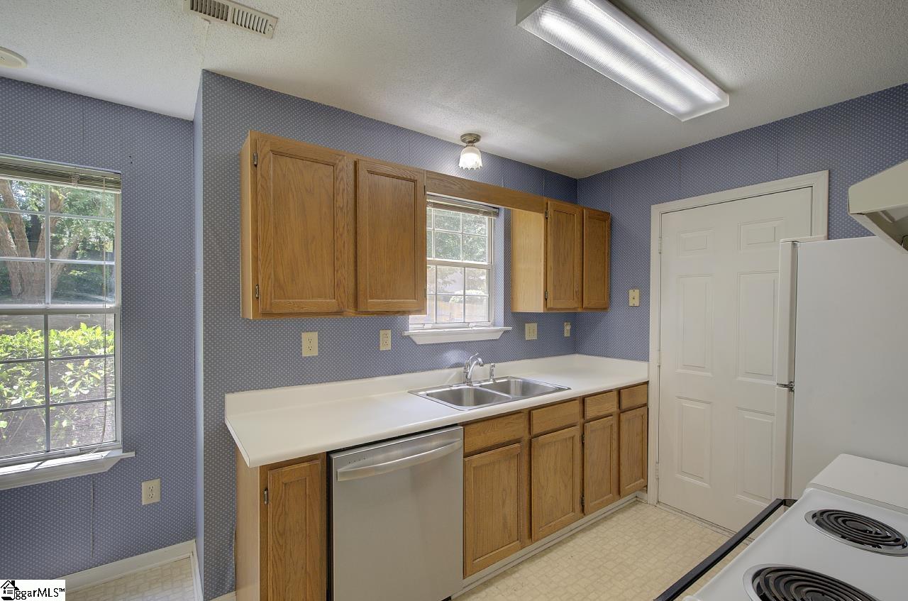 117 W Fall River Way Property Photo 18